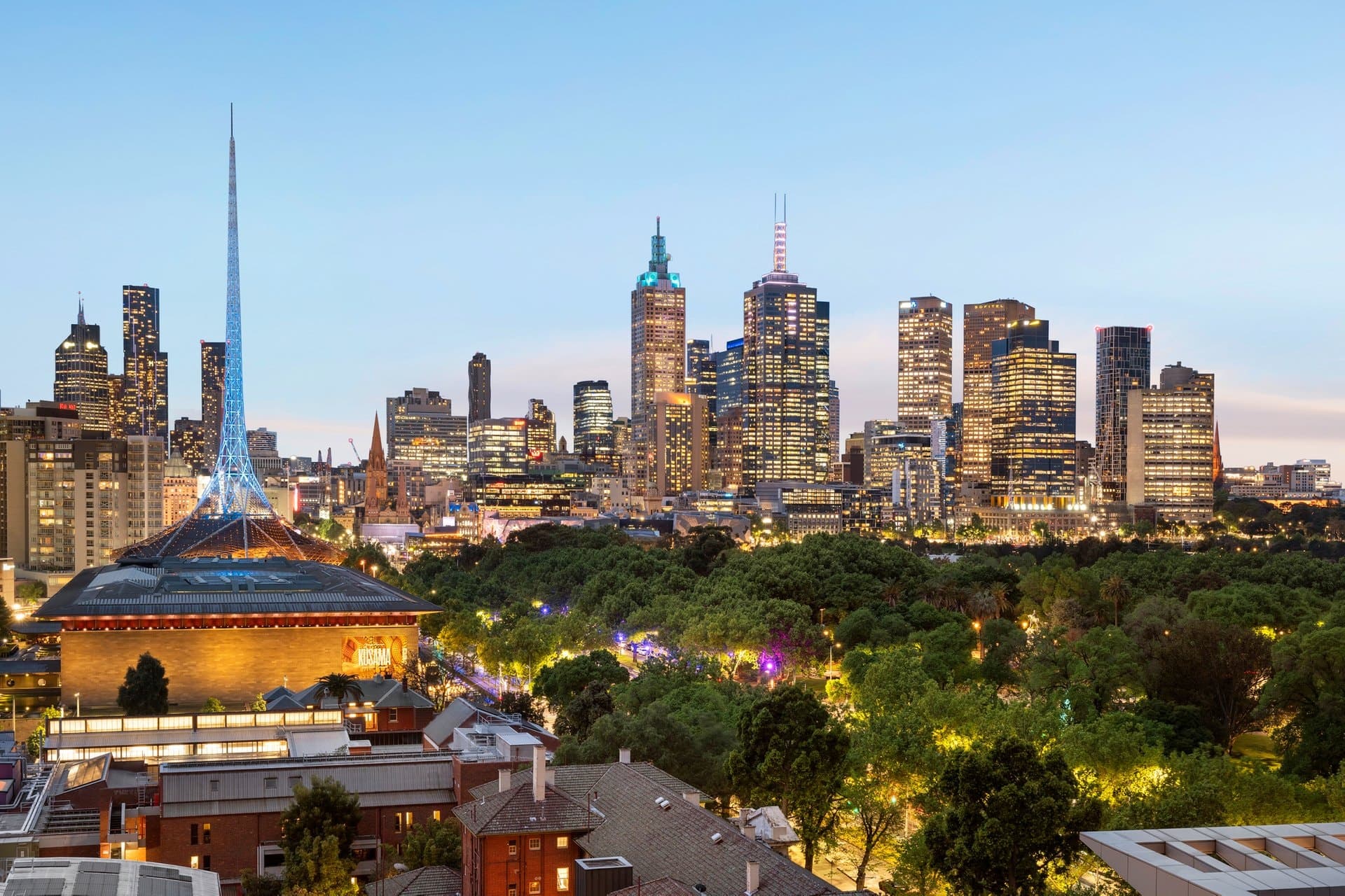 1402/250 St Kilda Road, Southbank - Thumbnail 2