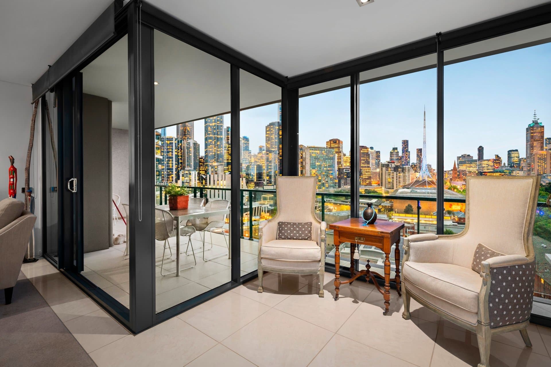 1402/250 St Kilda Road, Southbank - Thumbnail 7
