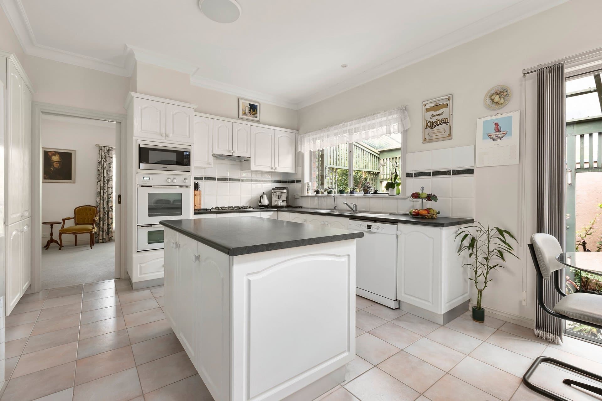 1/8 Milverton Street, Camberwell - Thumbnail 4