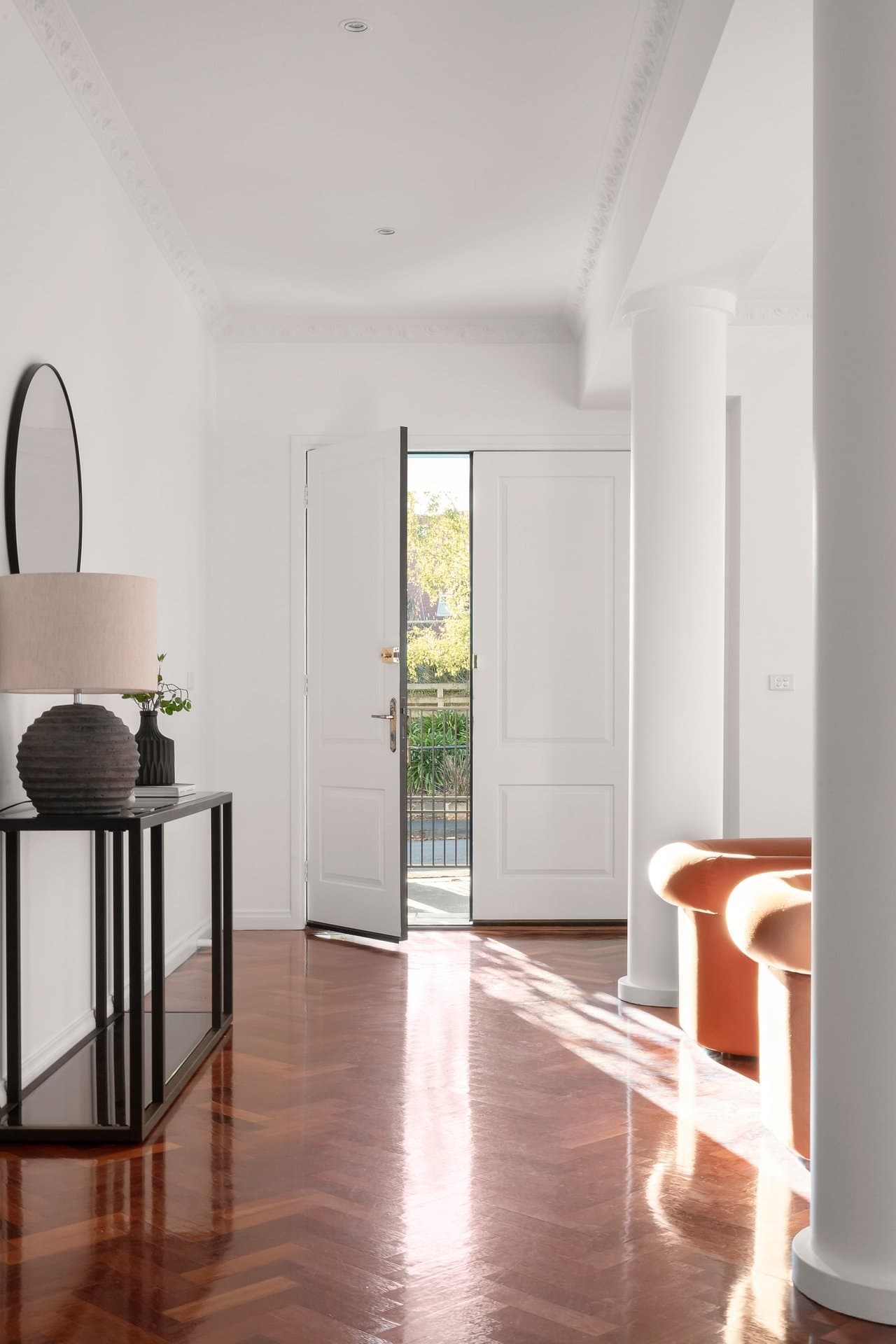 2B Daniell Place, Kew - Thumbnail 2