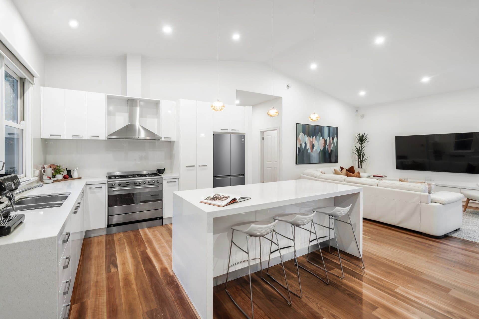 12 Nicholsdale Road, Camberwell - Thumbnail 4