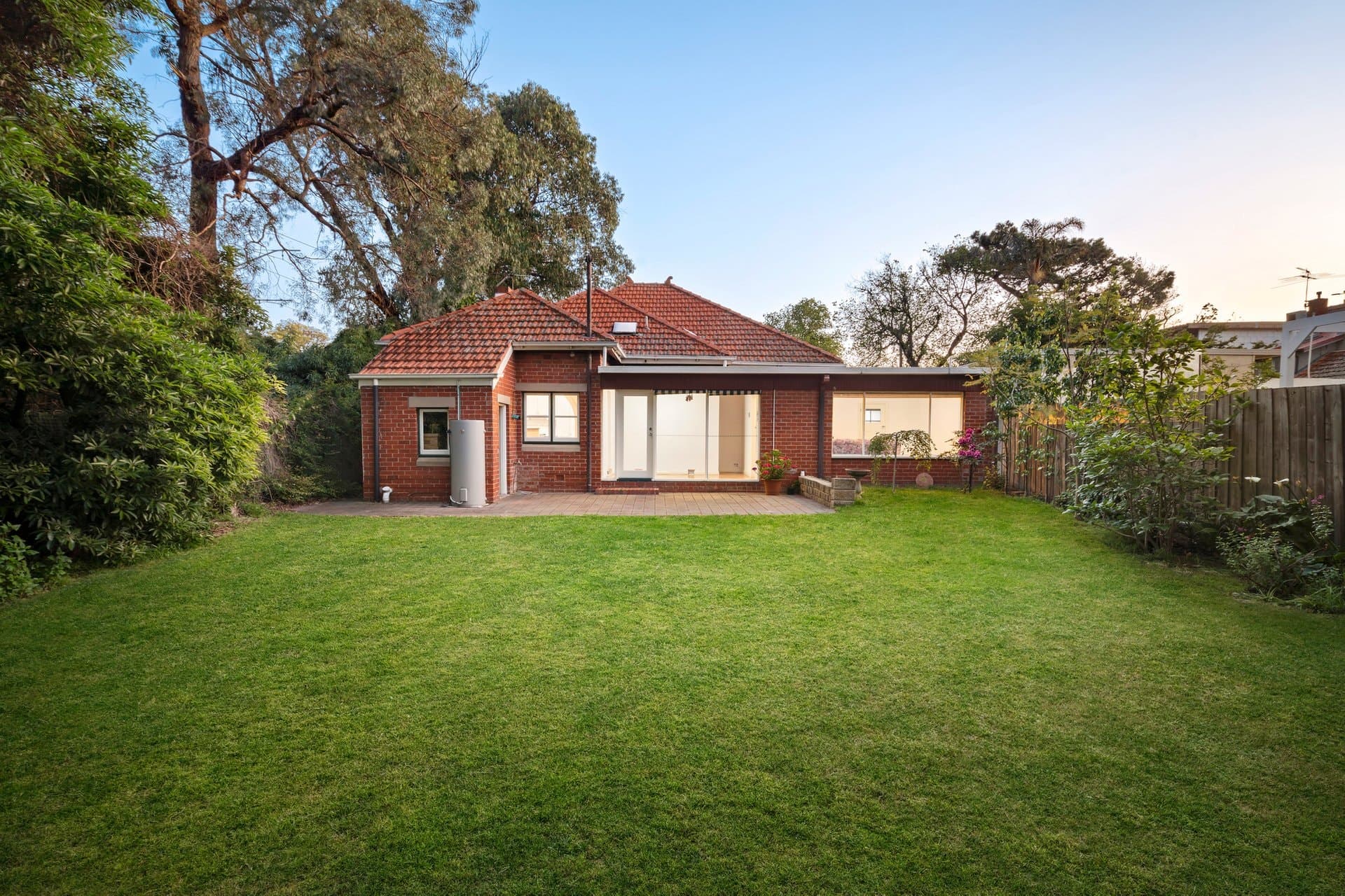 139A North Road, Brighton - Thumbnail 2