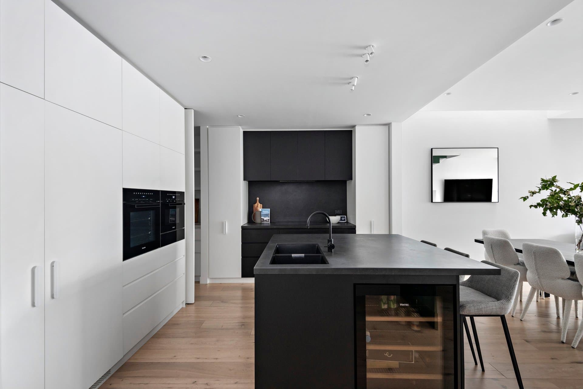 91 Merton Street, Albert Park - Thumbnail 7