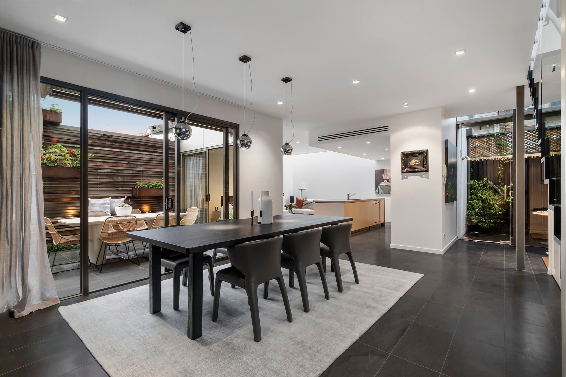 17 Coventry Place, South Melbourne - Thumbnail 7
