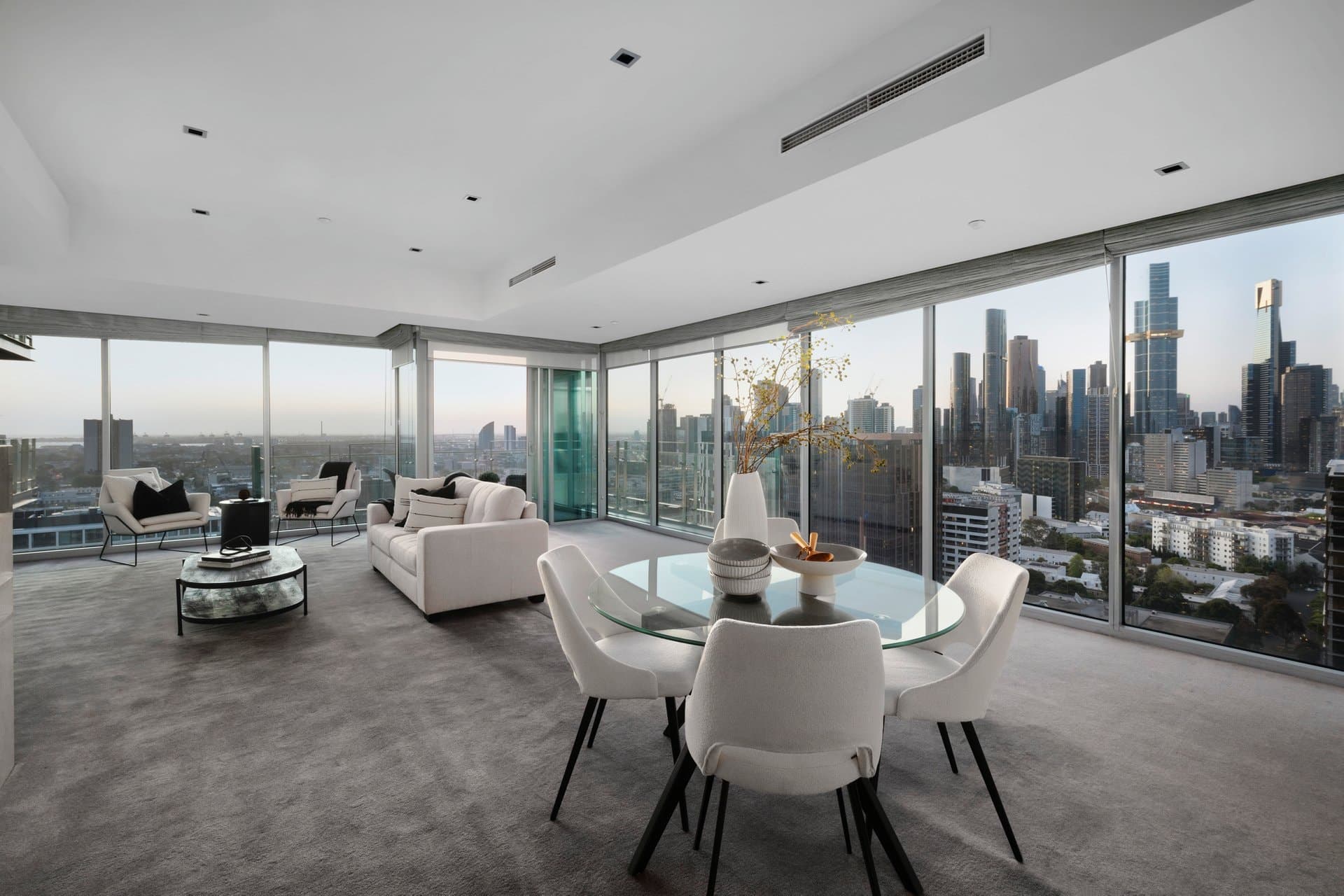 2403/368 St Kilda Road, Melbourne - Thumbnail 2