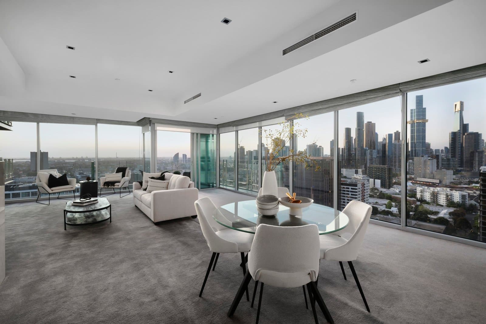 2403/368 St Kilda Road, Melbourne - Thumbnail 2