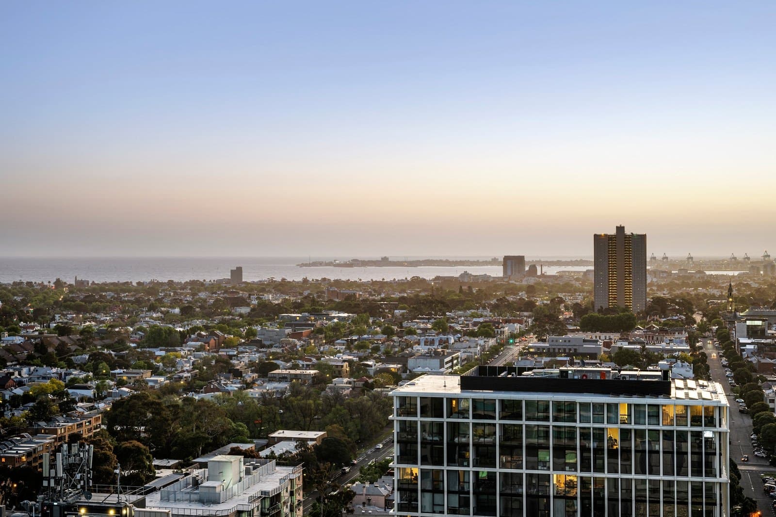 2403/368 St Kilda Road, Melbourne - Thumbnail 7