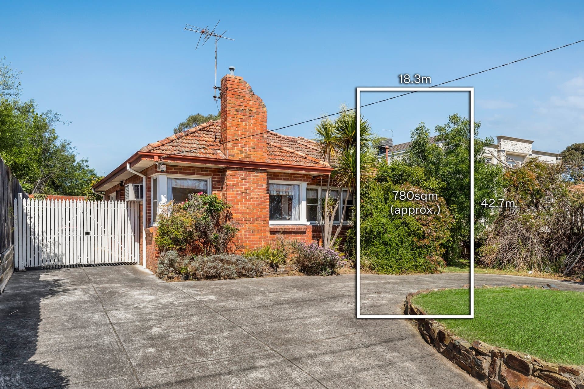 138 Belmore Road, Balwyn - Thumbnail 2