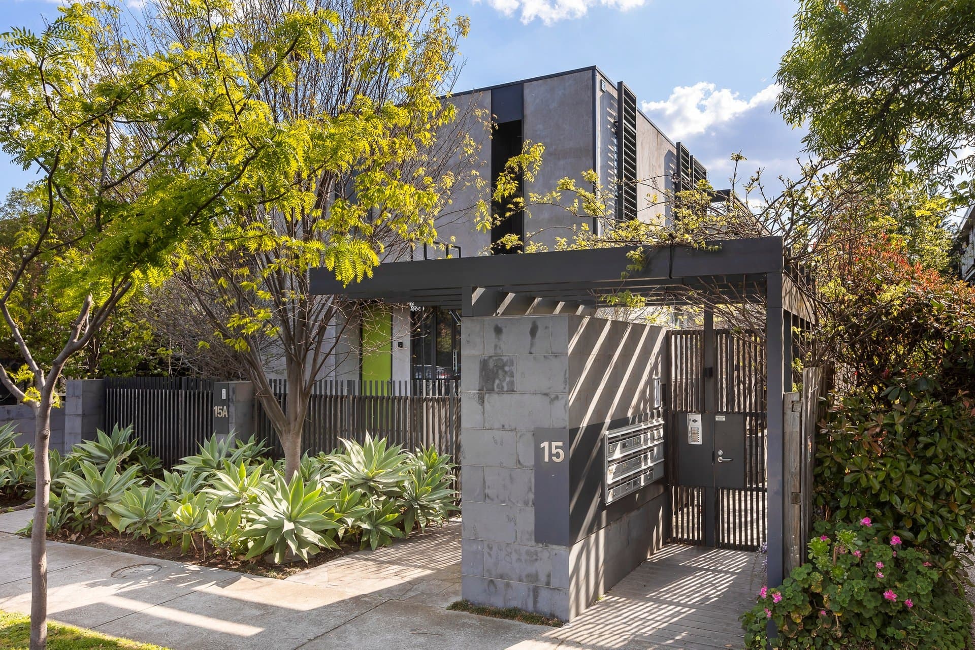 1/15 Irving Avenue, Prahran - Image 1