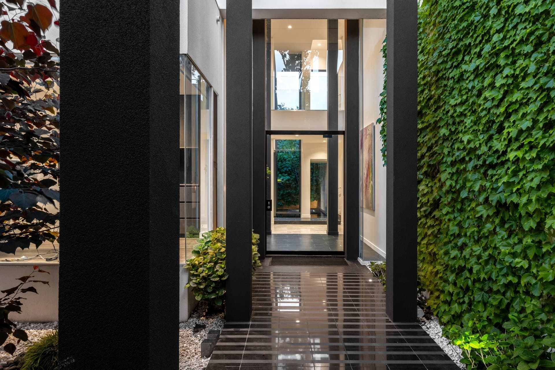 14 Linlithgow Road, Toorak - Thumbnail 4