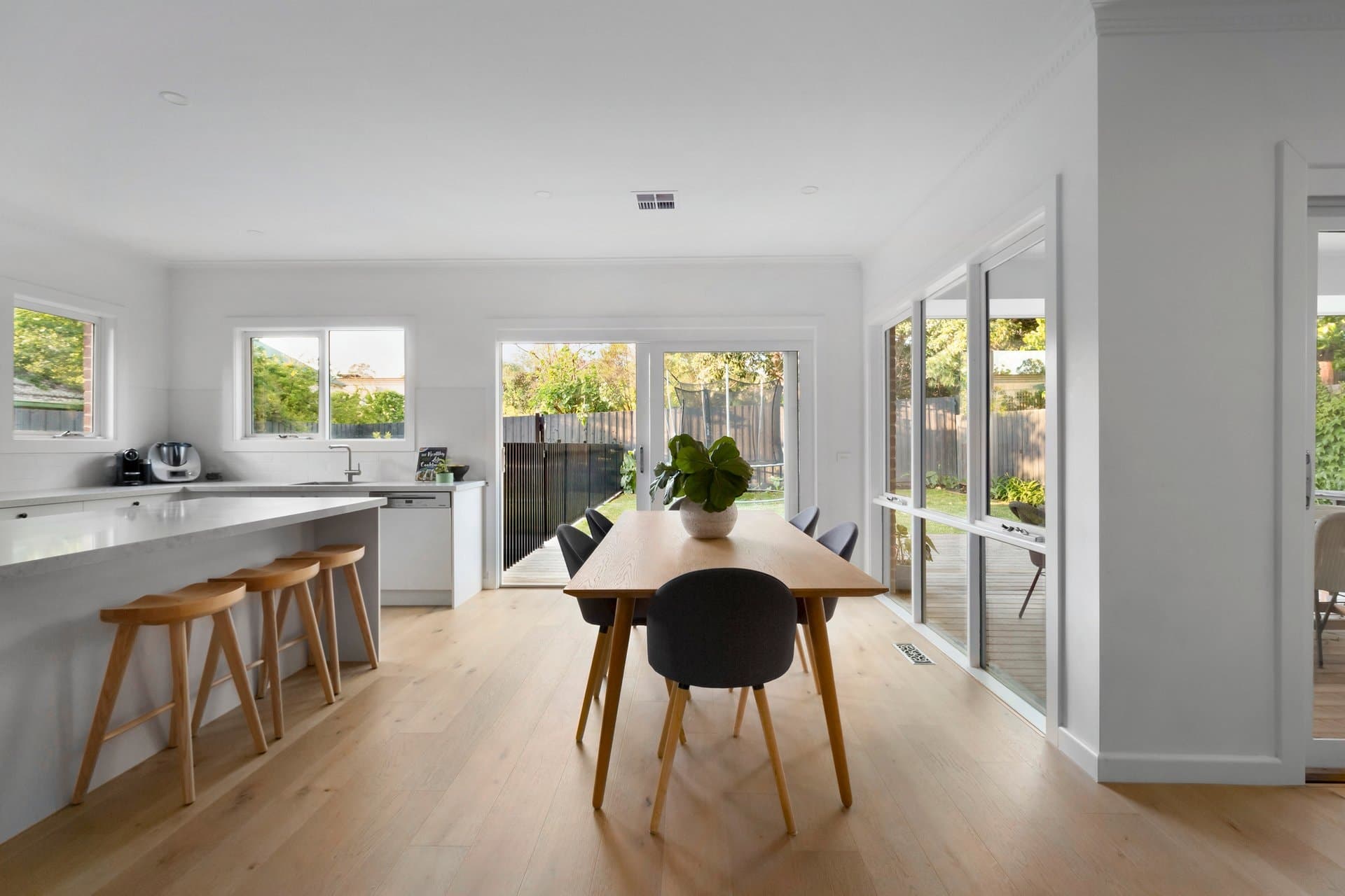 34 Dent Street, Glen Iris - Thumbnail 5
