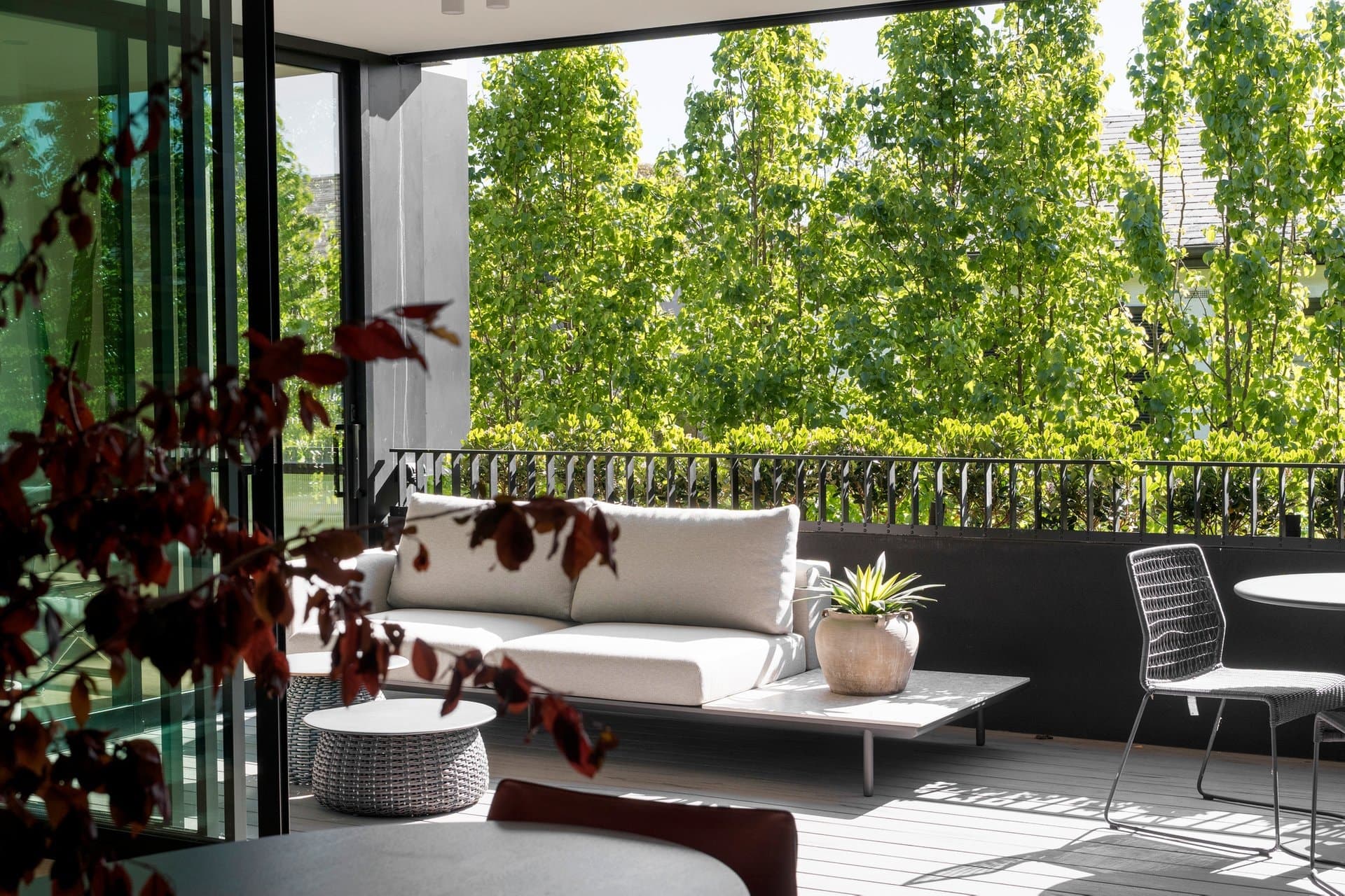 Sub-Penthouse, 10 Devorgilla Avenue, Toorak - Thumbnail 3