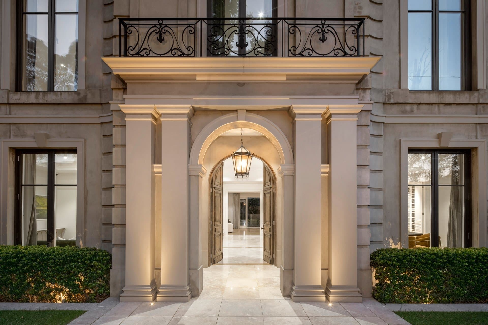 34 Heyington Place, Toorak - Thumbnail 2