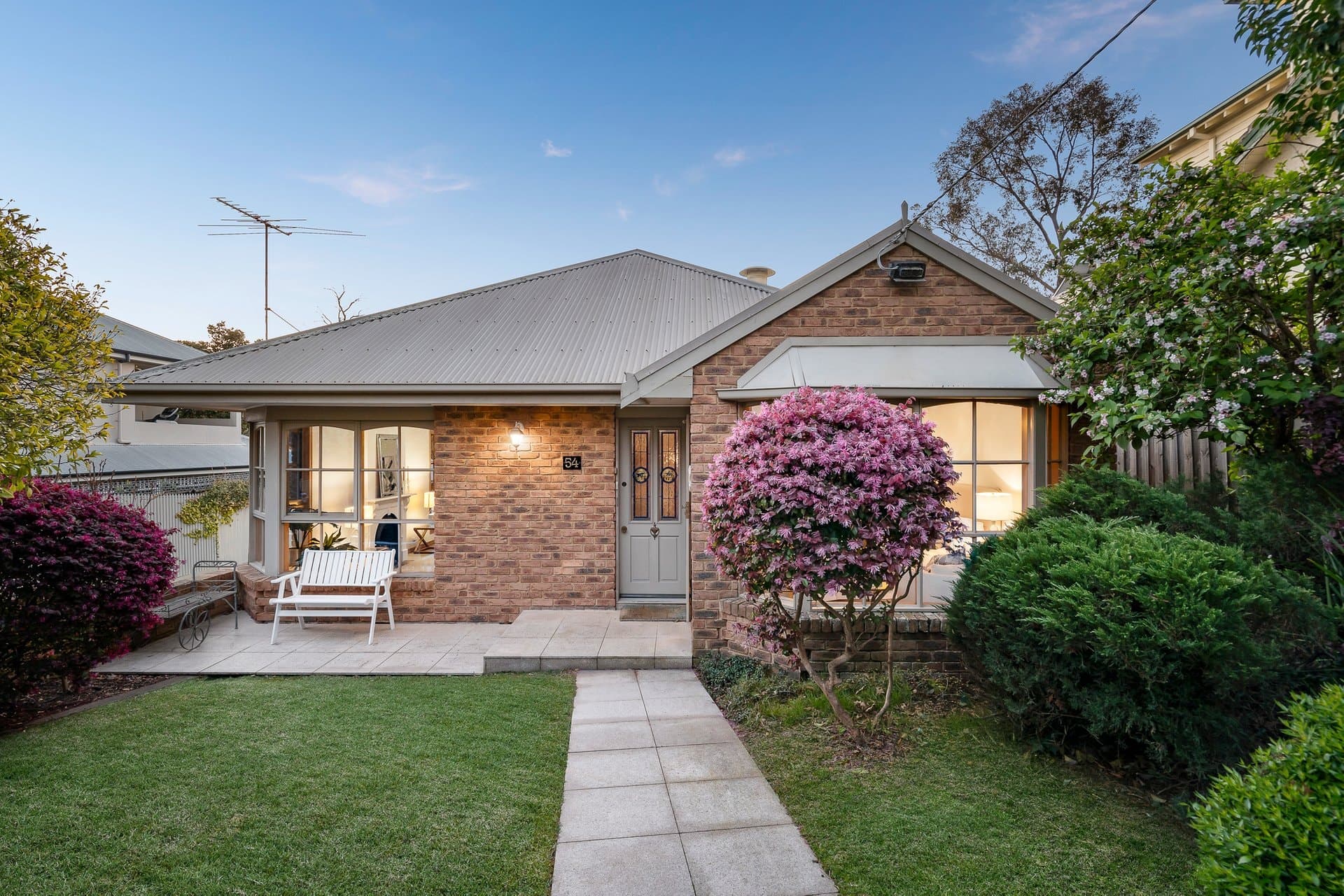 1/54 Essex Road, Surrey Hills - Image 1