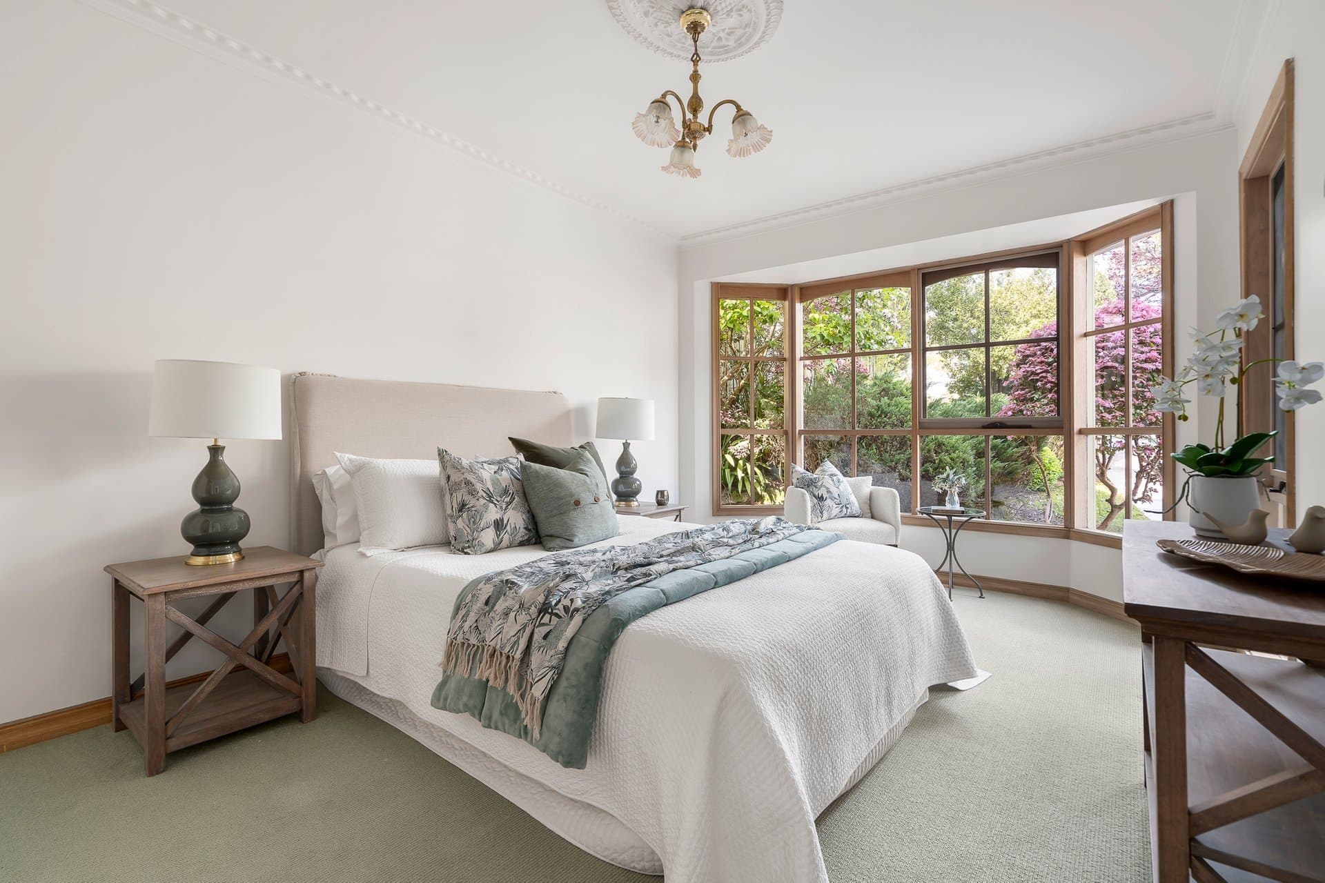 1/54 Essex Road, Surrey Hills - Thumbnail 4