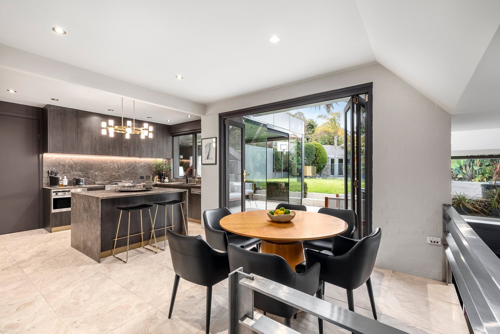 33 The Boulevarde, Doncaster - Thumbnail 4