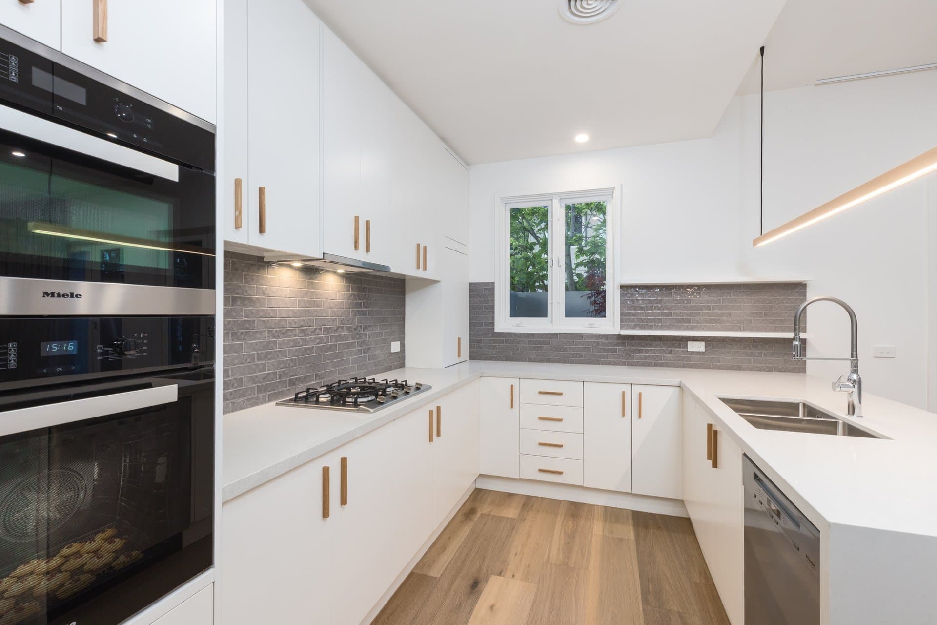 31 Kinane Street, Brighton - Thumbnail 7