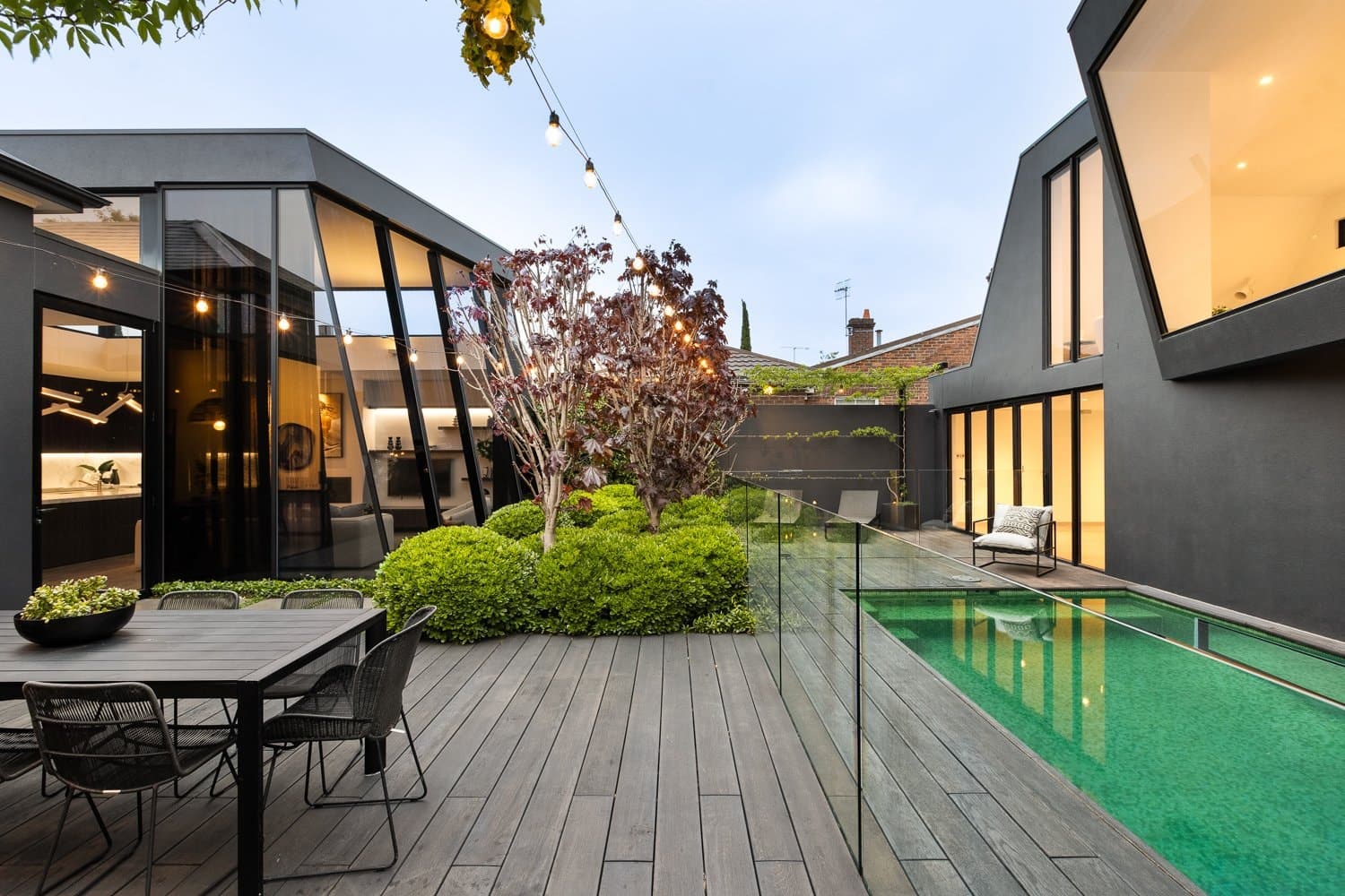 16 Clarke Street, Prahran - Thumbnail 2