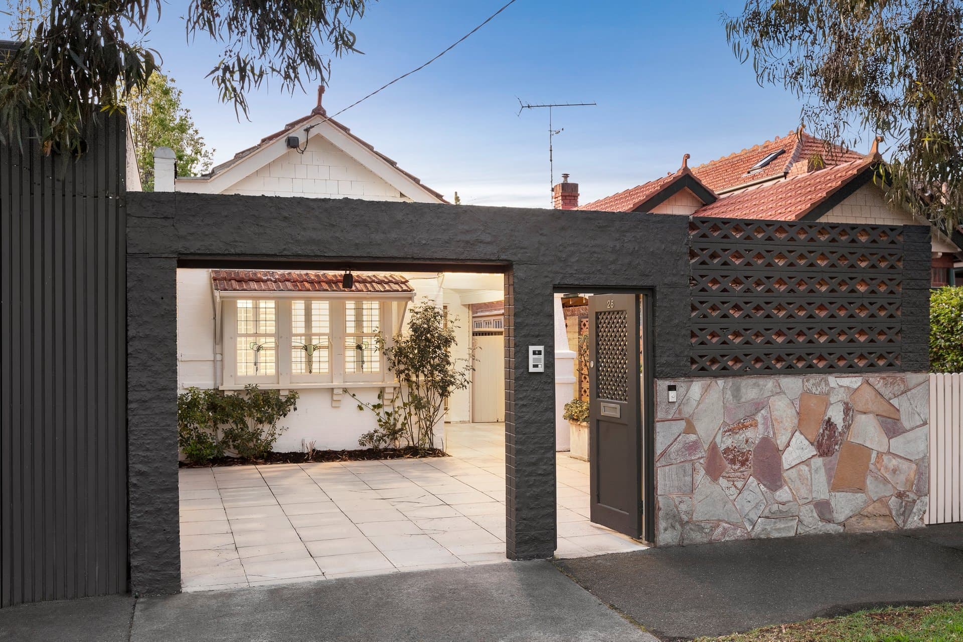 26 Fraser Street, Middle Park - Image 1