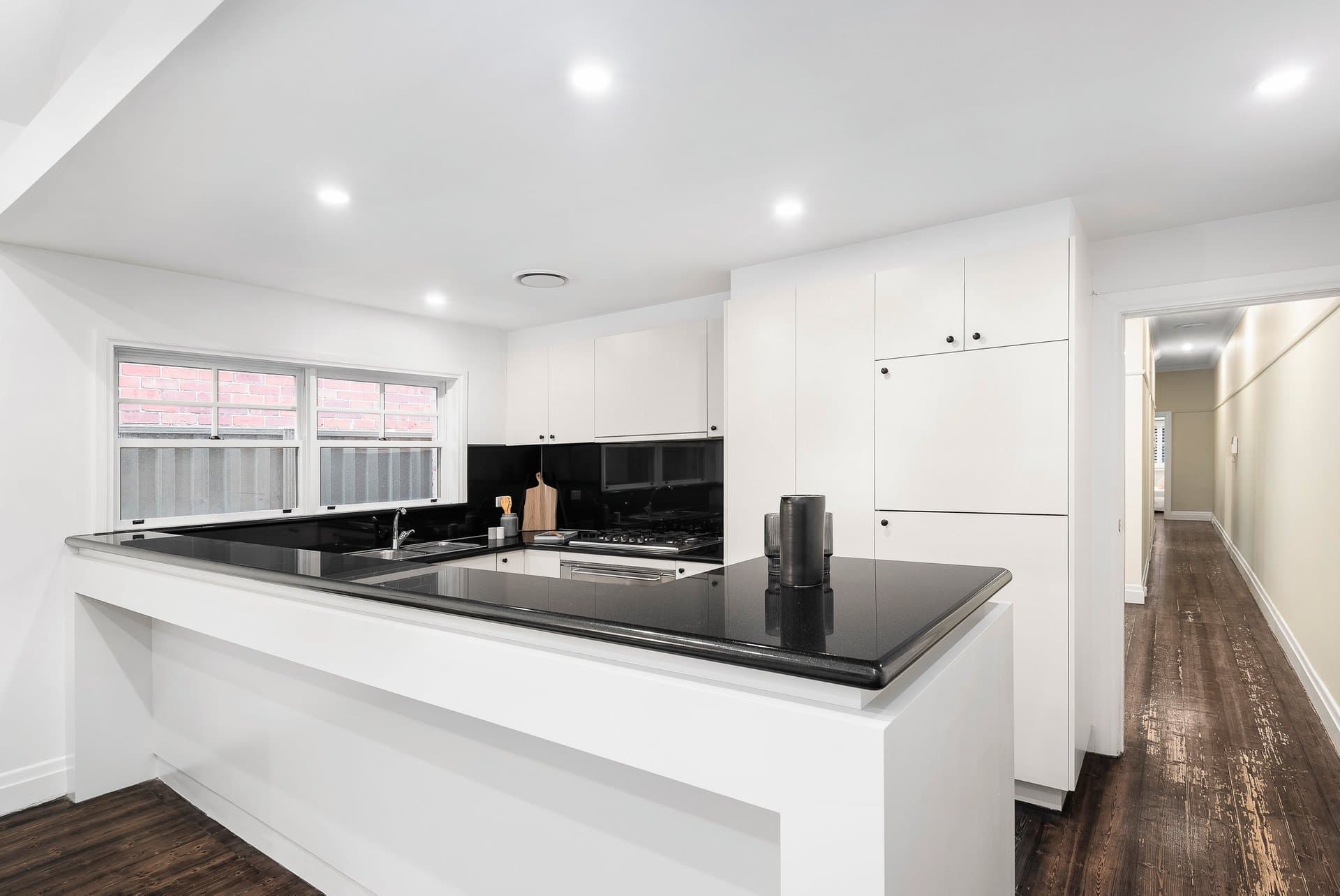 26 Fraser Street, Middle Park - Thumbnail 3