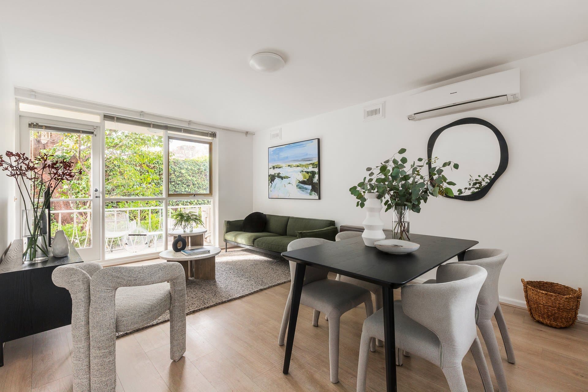 1/93 Mathoura Road, Toorak - Thumbnail 2