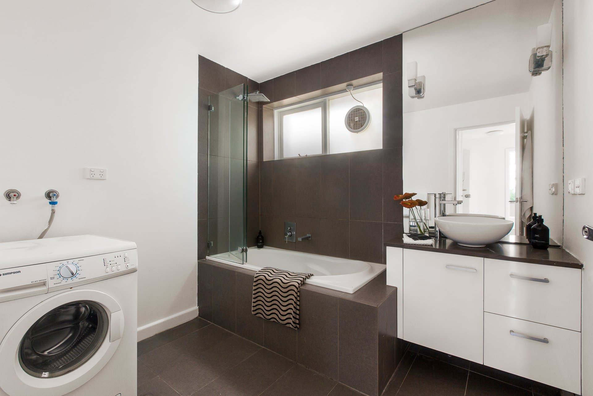 1/93 Mathoura Road, Toorak - Thumbnail 6