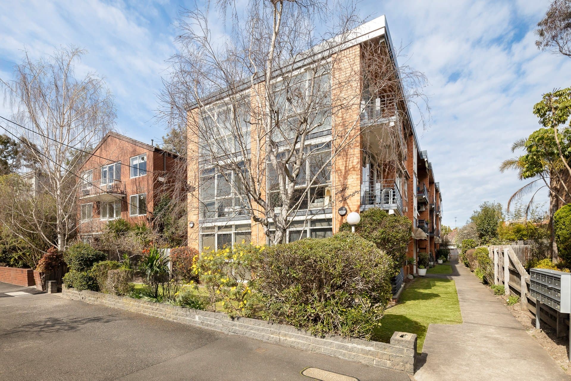 1/28 Wynnstay Road, Prahran - Image 1