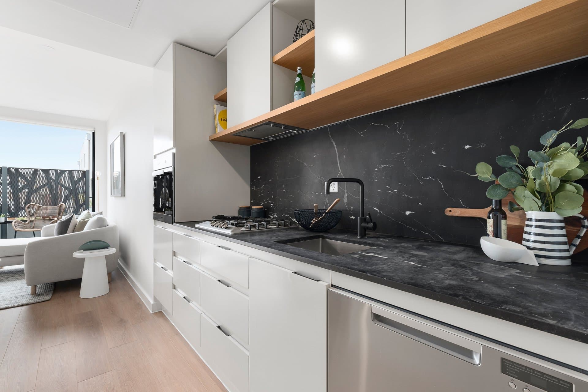 204/26 Warleigh Grove, Brighton - Thumbnail 3