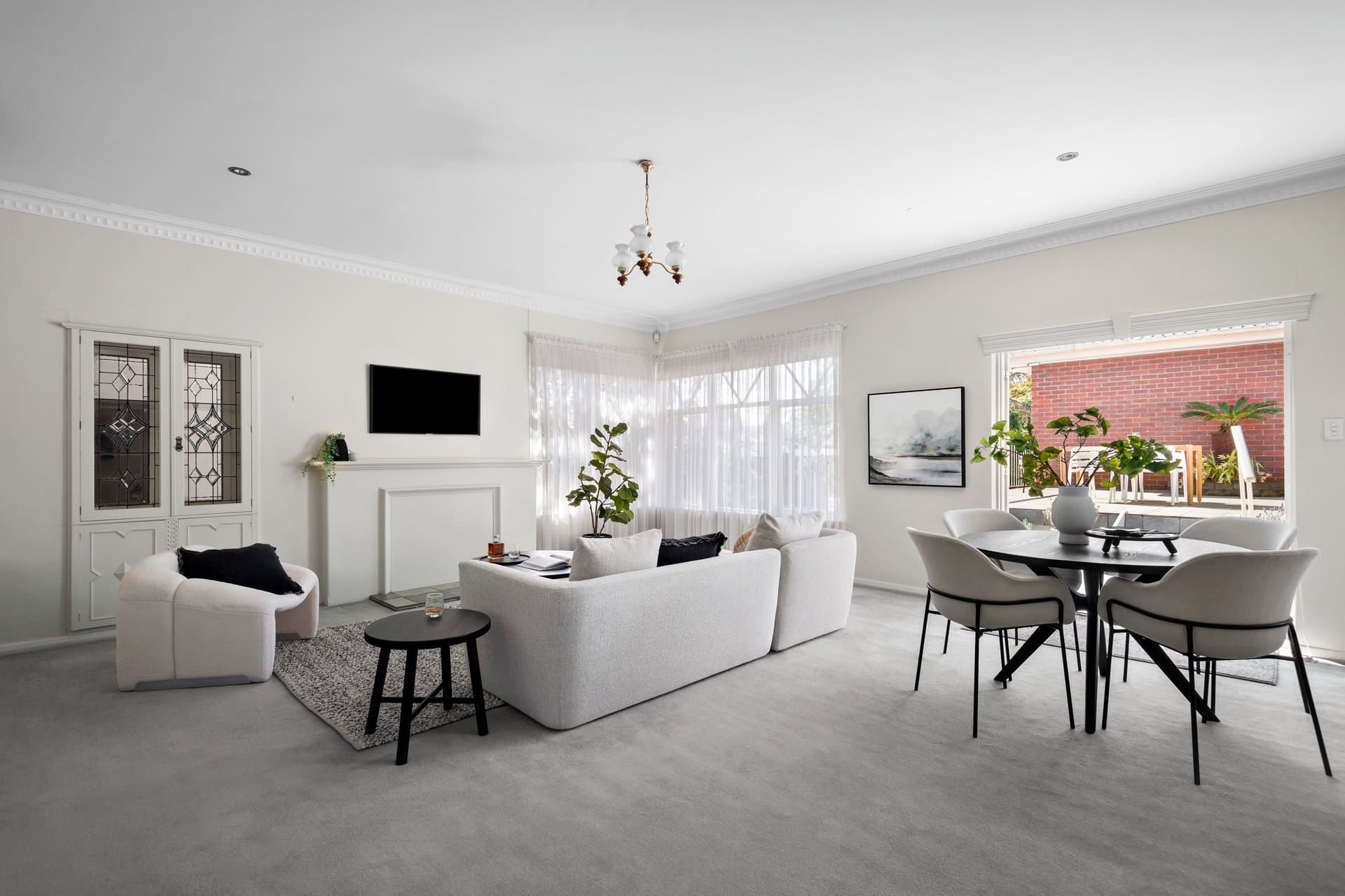 1033 Riversdale Road, Surrey Hills - Thumbnail 2