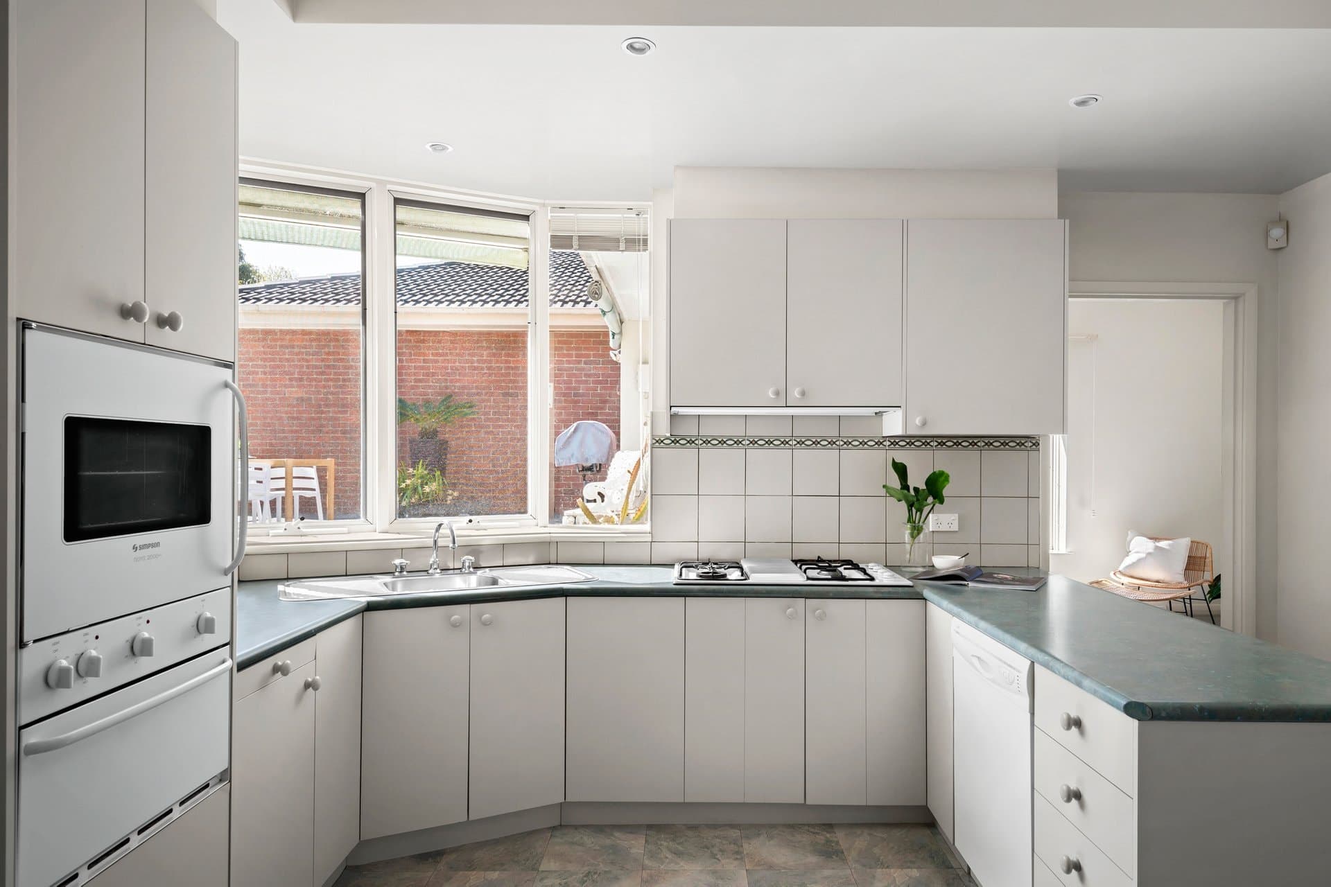 1033 Riversdale Road, Surrey Hills - Thumbnail 3