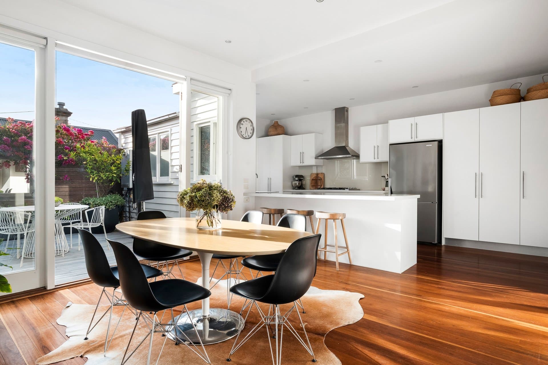 108 Nelson Road, South Melbourne - Thumbnail 2