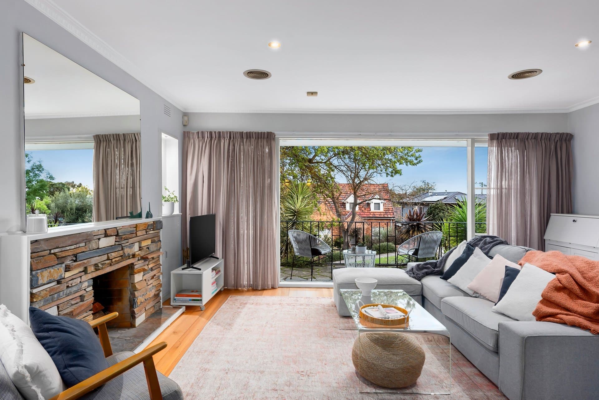 10 Beauview Parade, Ivanhoe East - Thumbnail 4