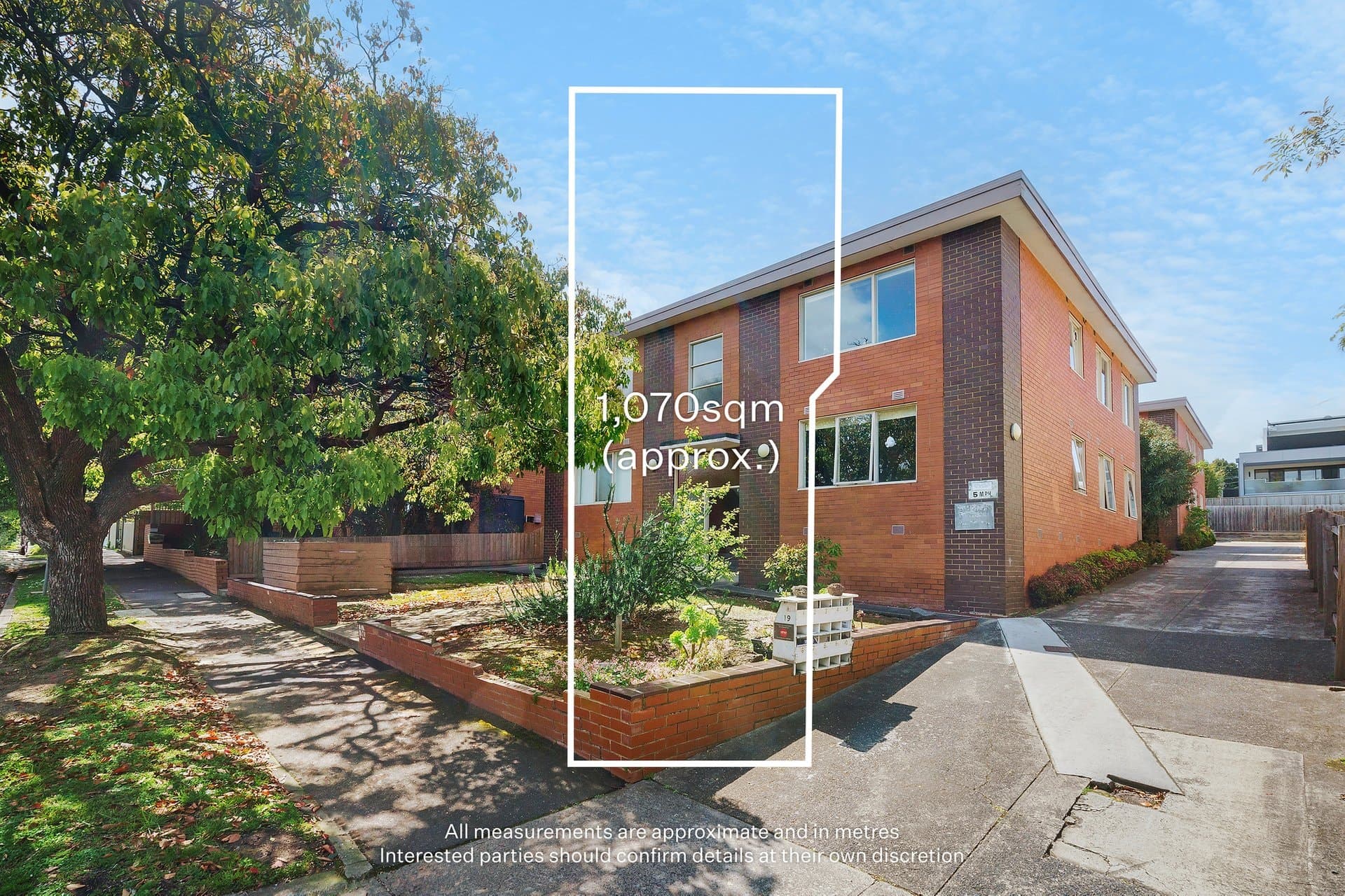 19 Elphin Grove, Hawthorn - Thumbnail 2