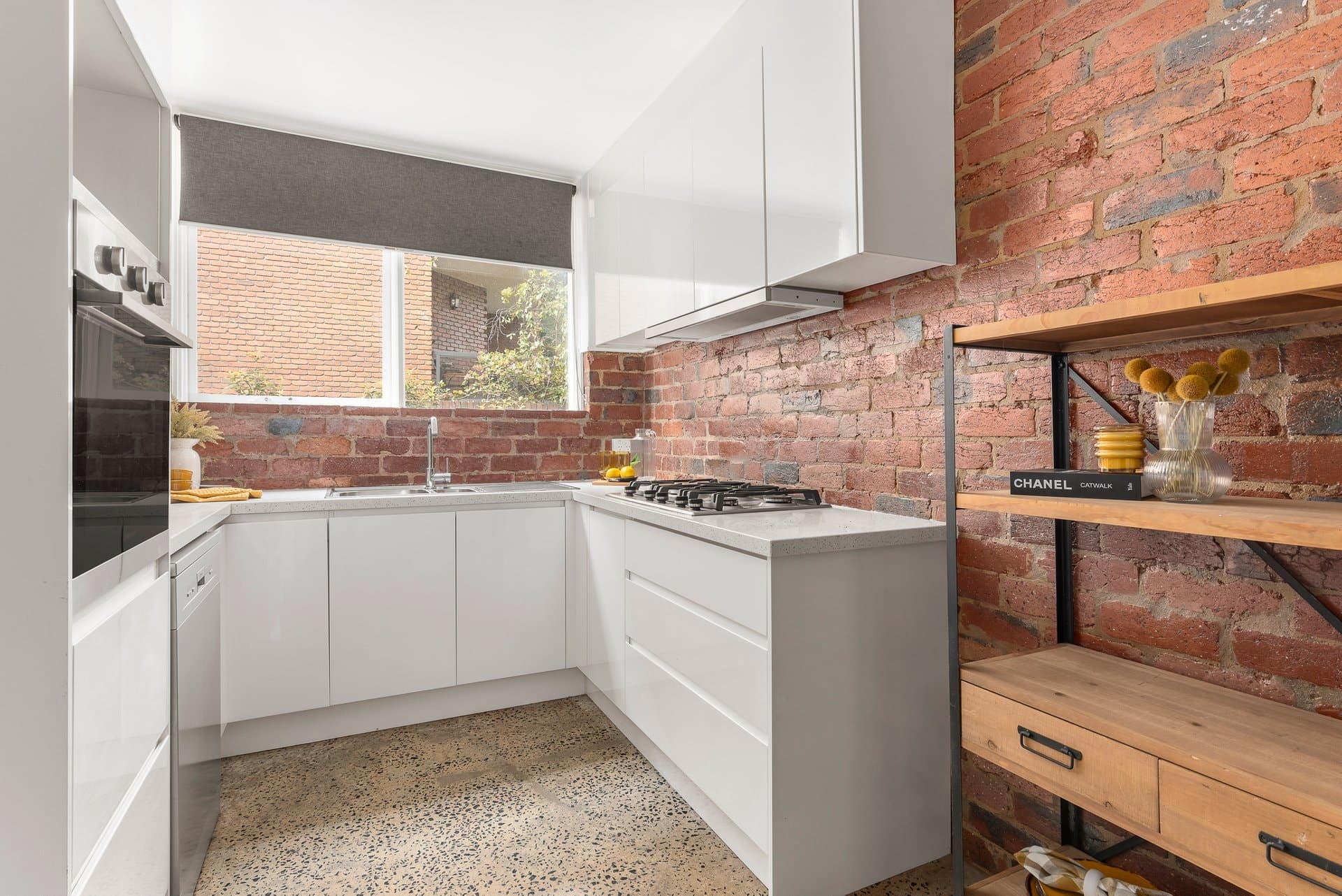 2/411 Toorak Road, Toorak - Thumbnail 4