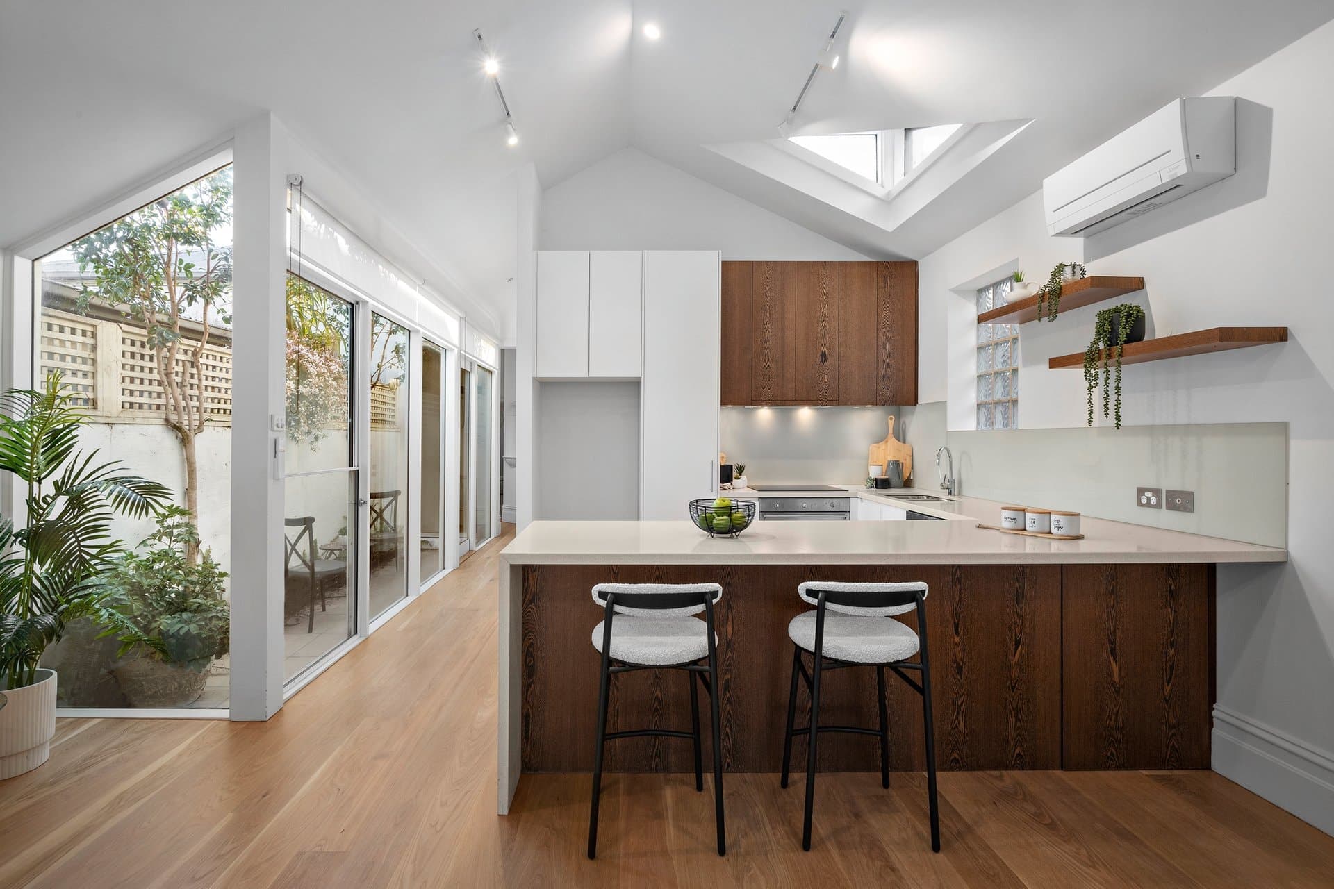 18 Lennox Street, Hawthorn - Thumbnail 4