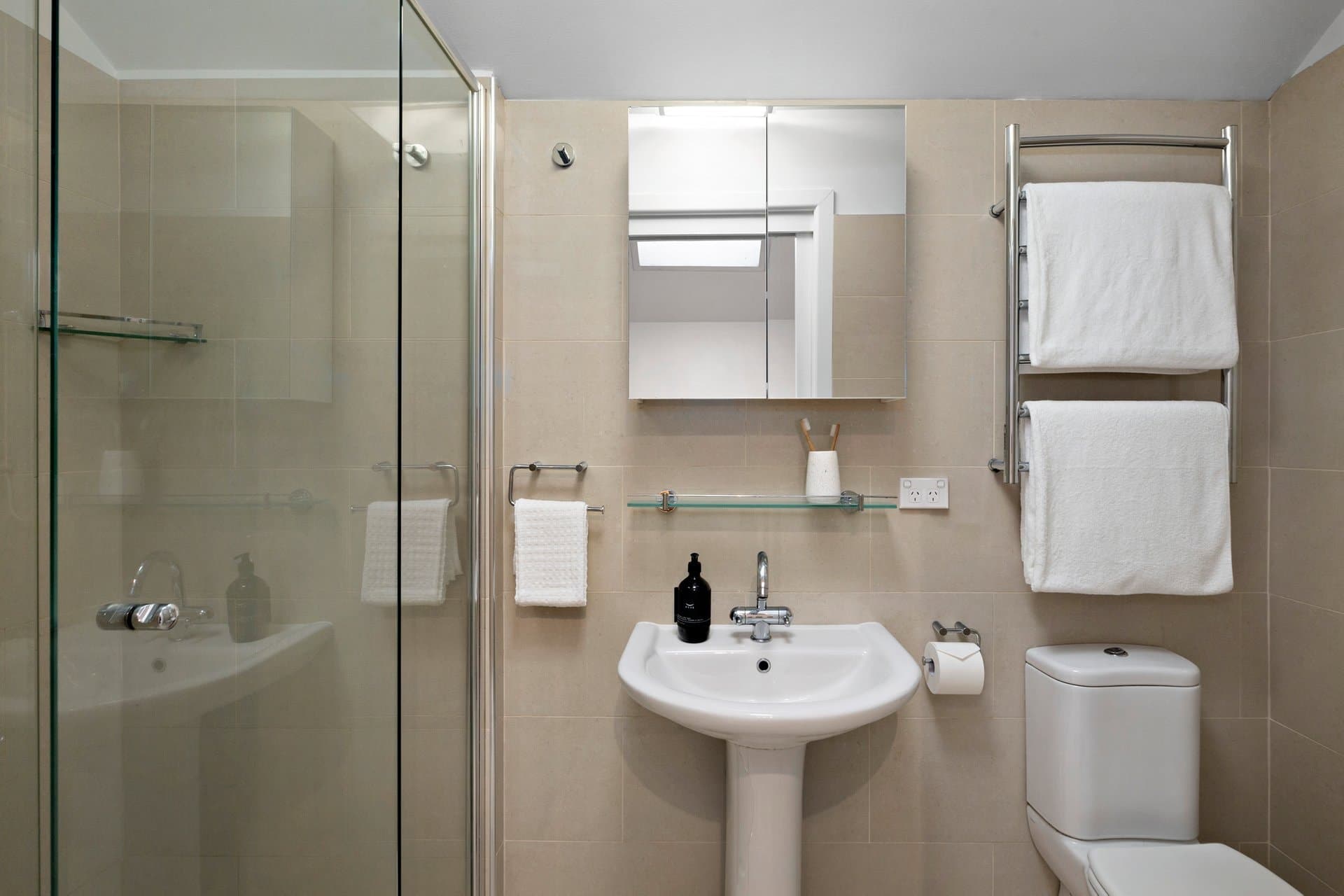 24 Brooke Street, Albert Park - Thumbnail 7