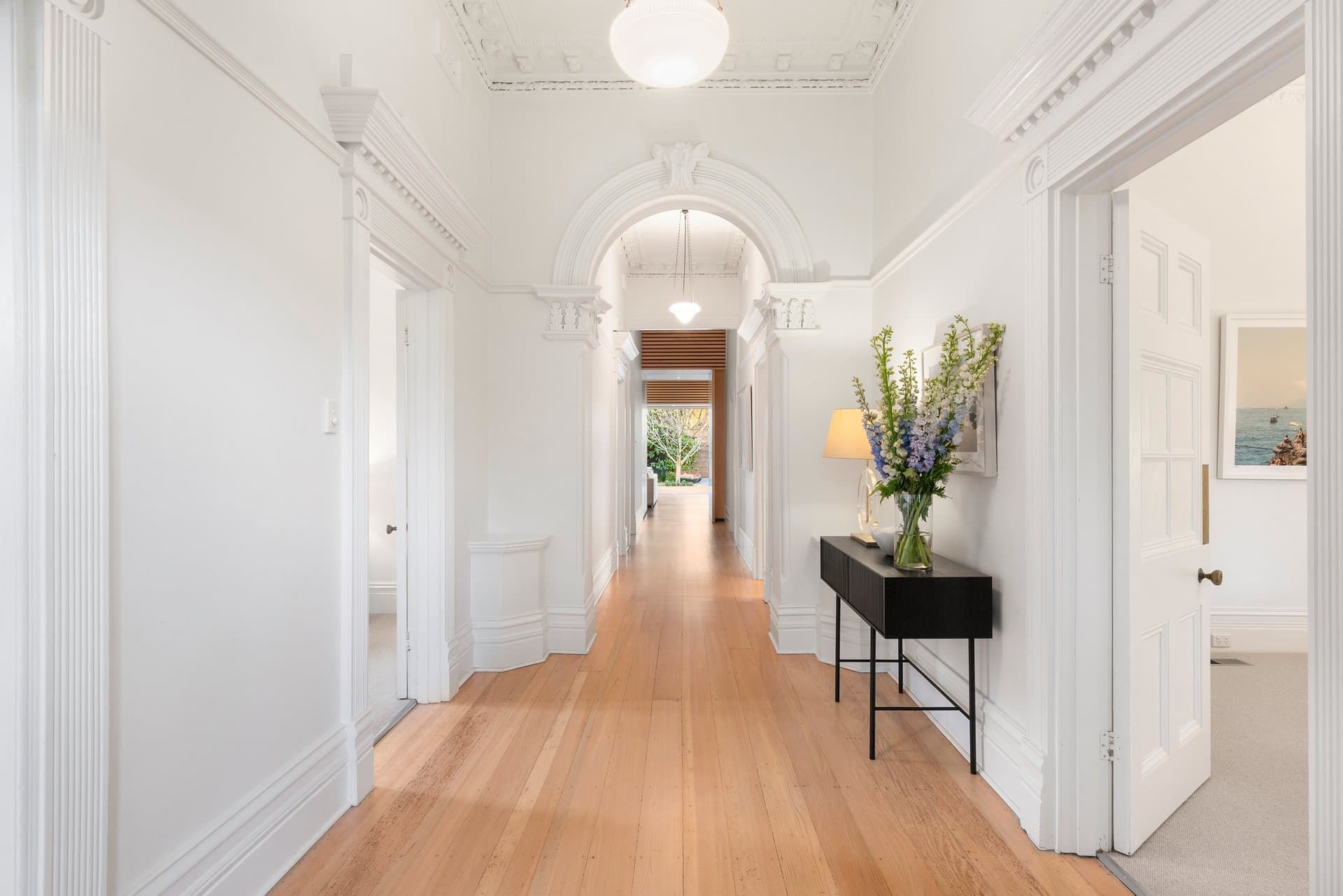 91 Barkers Road, Kew - Thumbnail 3