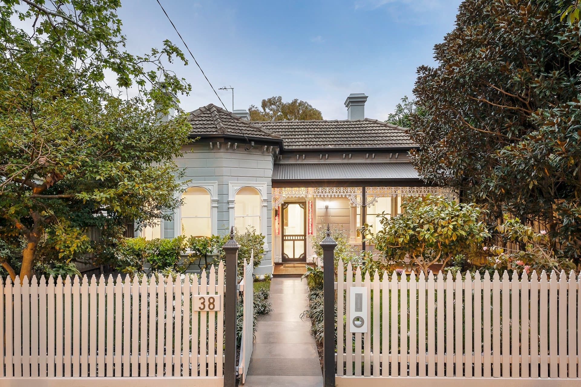 38 Auburn Grove, Hawthorn East - Image 1