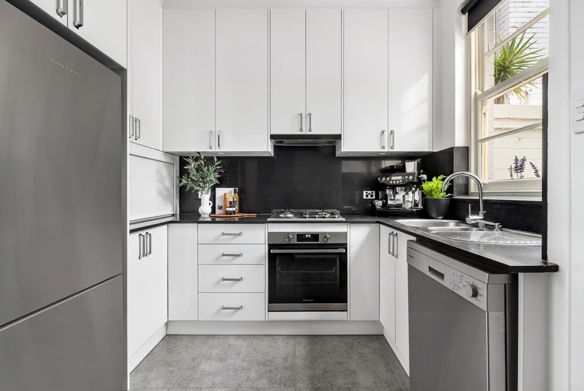 4/568 Toorak Road, Toorak - Thumbnail 4
