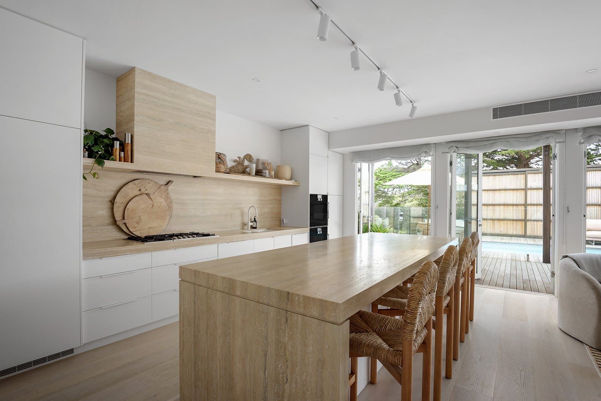 19 Beach Avenue, Blairgowrie - Thumbnail 2