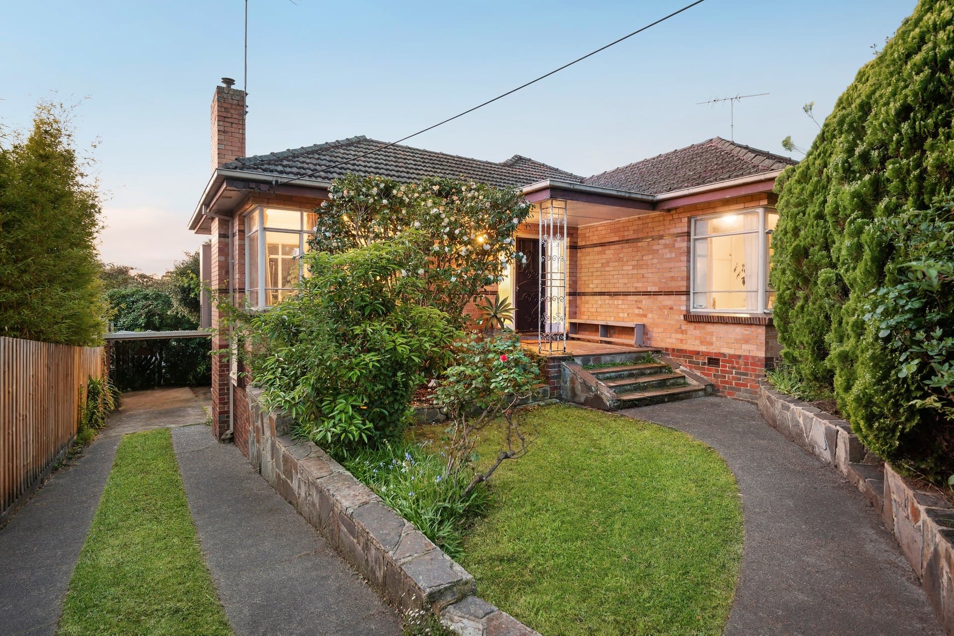 15 Baker Avenue, Kew East - Image 1