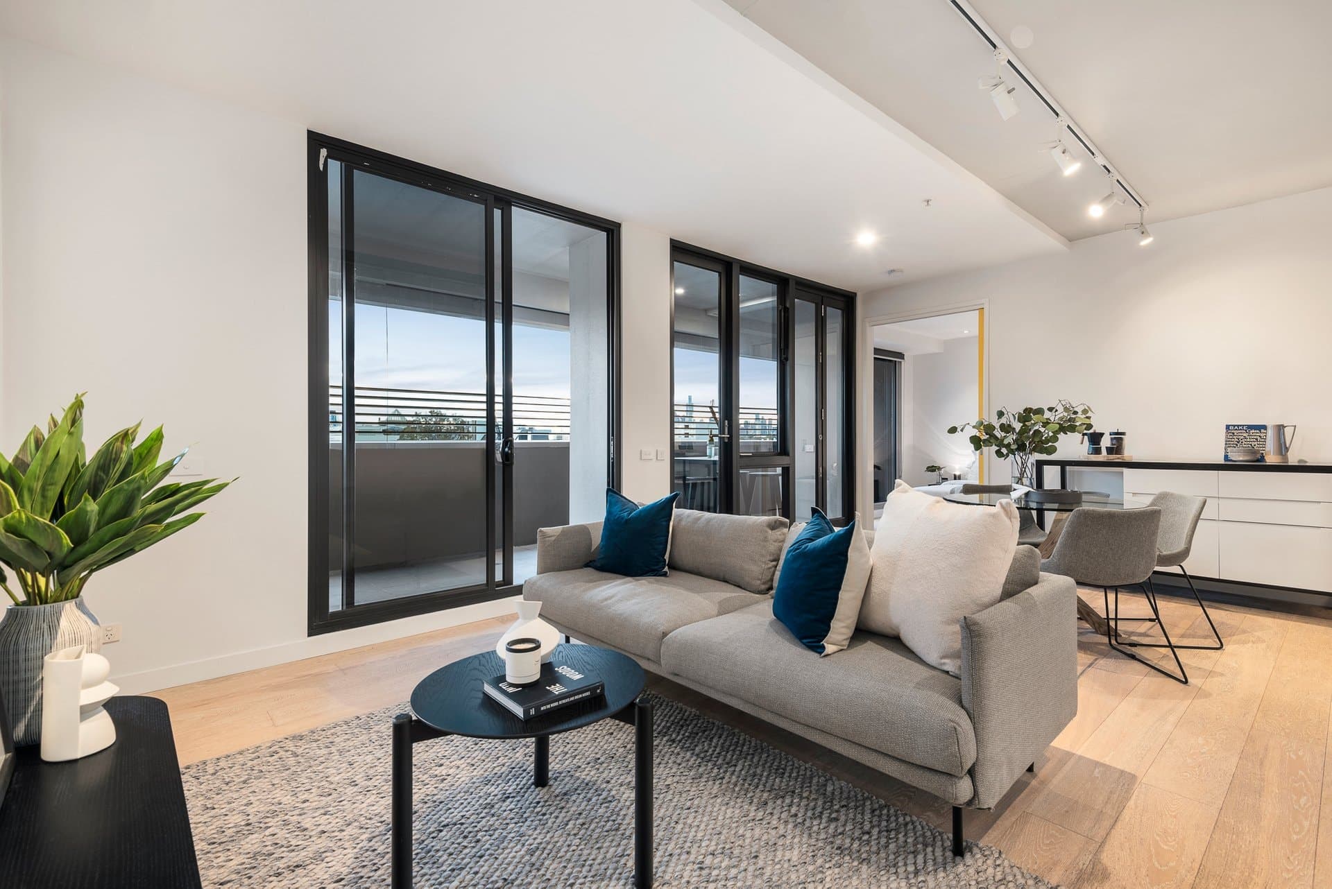 403/27 Macquarie Street, Prahran - Image 1