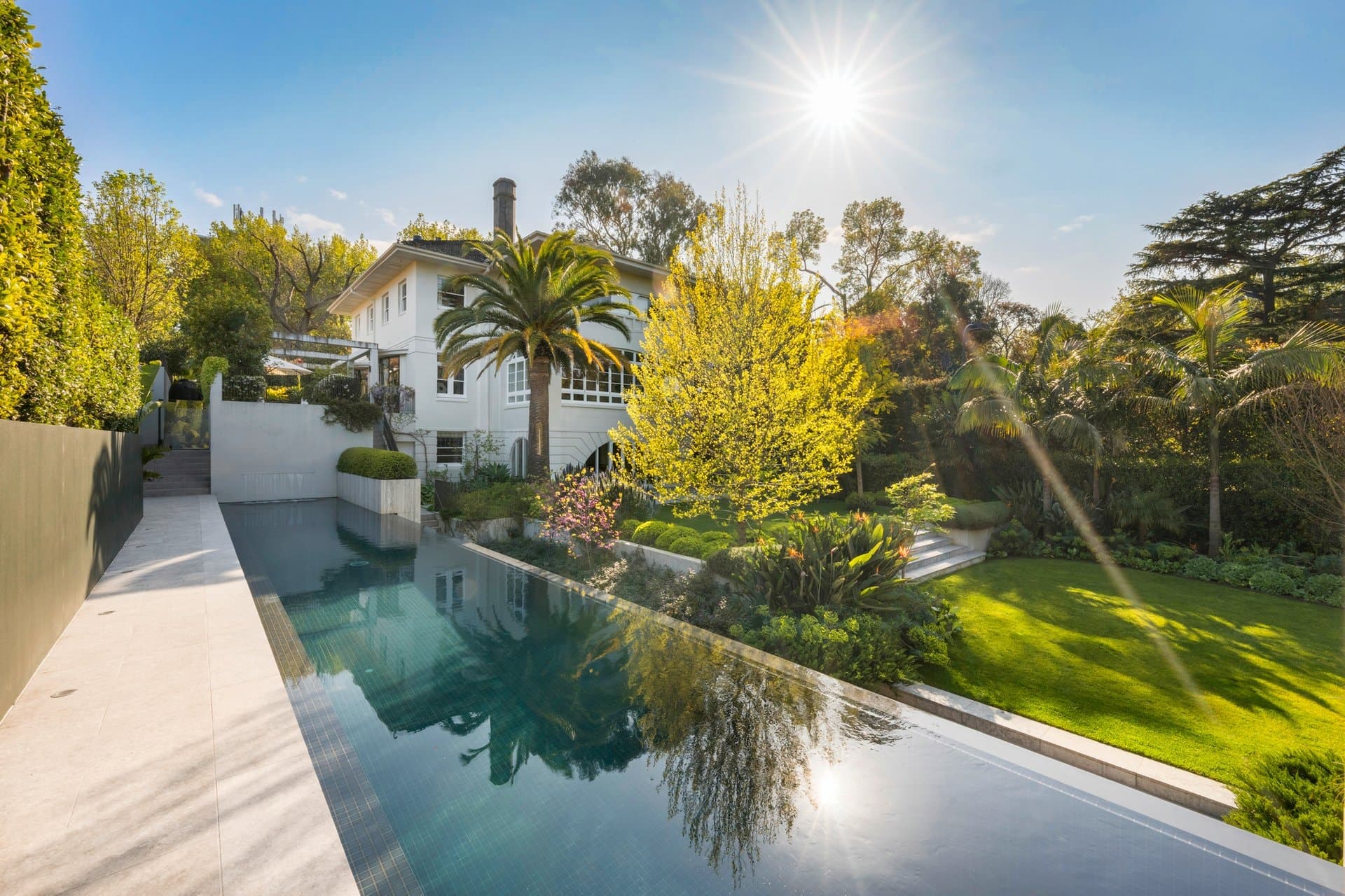 10 Struan Street, Toorak - Image 1
