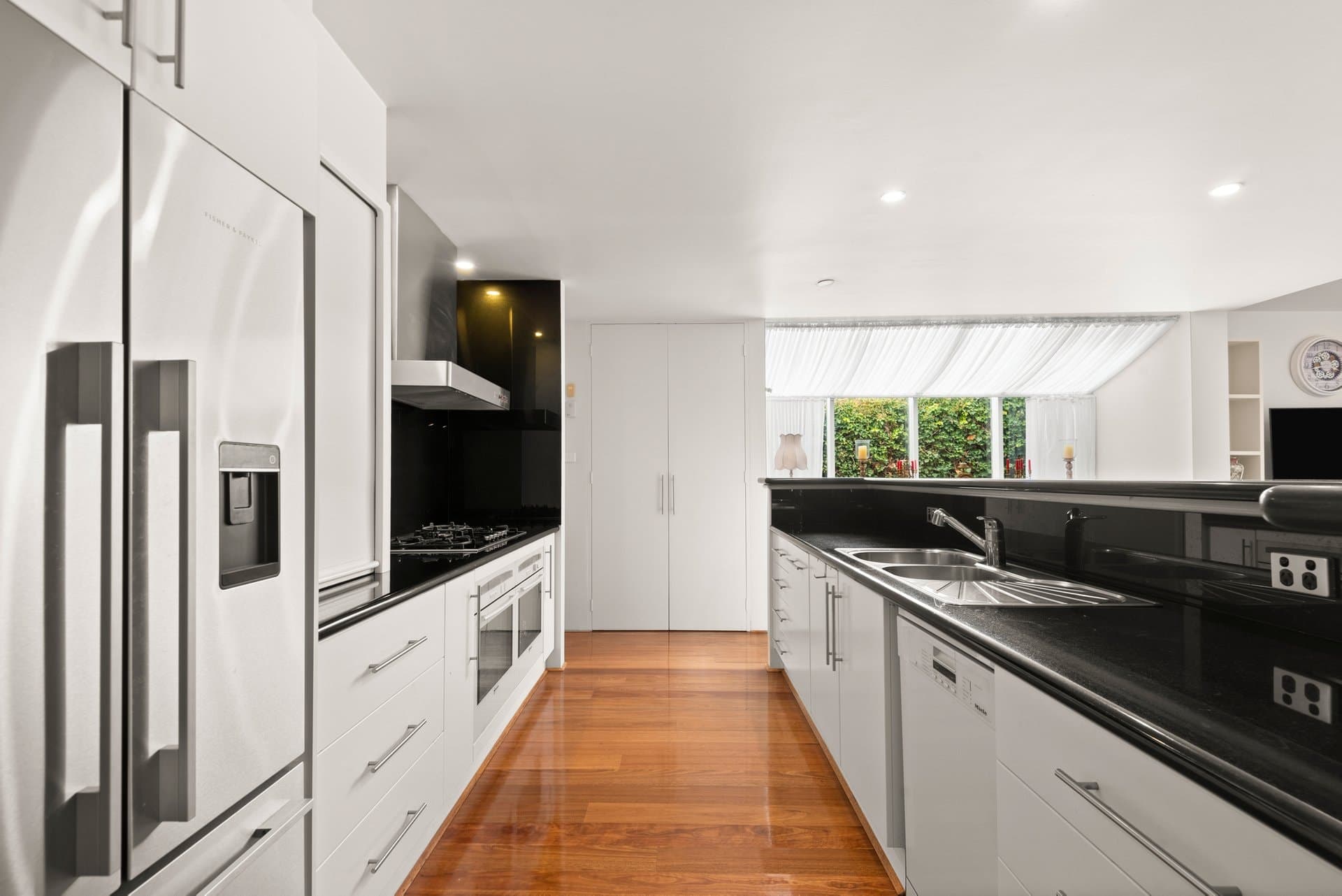 33 Carson Street, Kew - Thumbnail 6