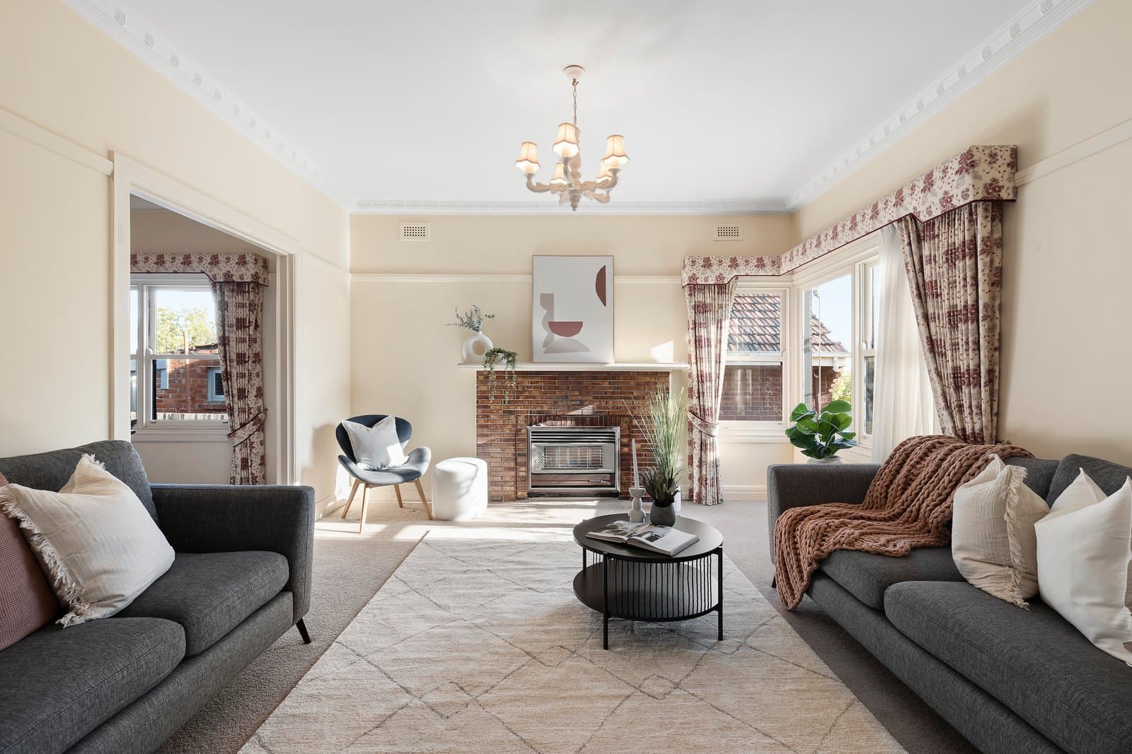 15 Lambourne Street, Surrey Hills - Thumbnail 2