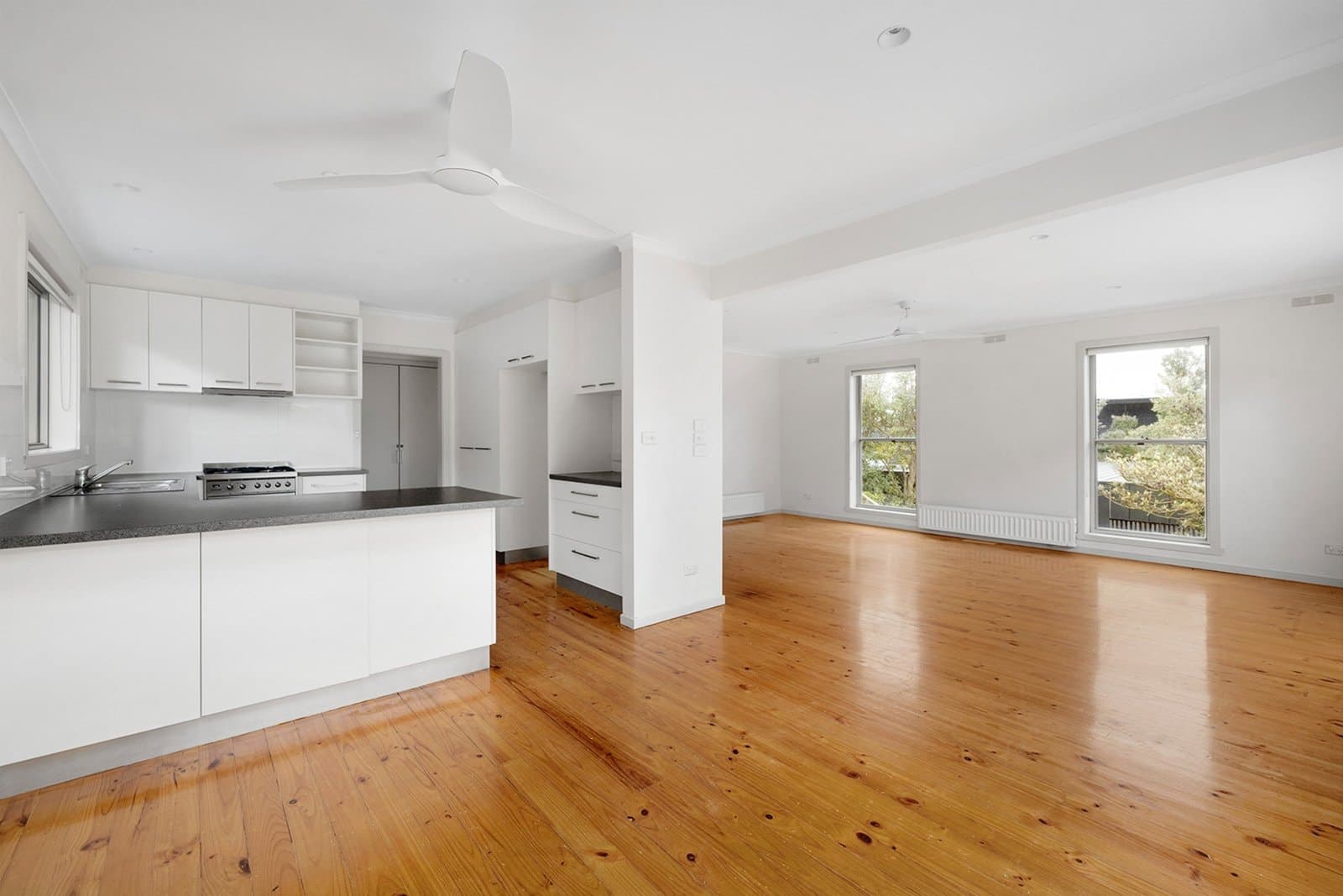 28 Erlandsen Avenue, Sorrento - Thumbnail 4