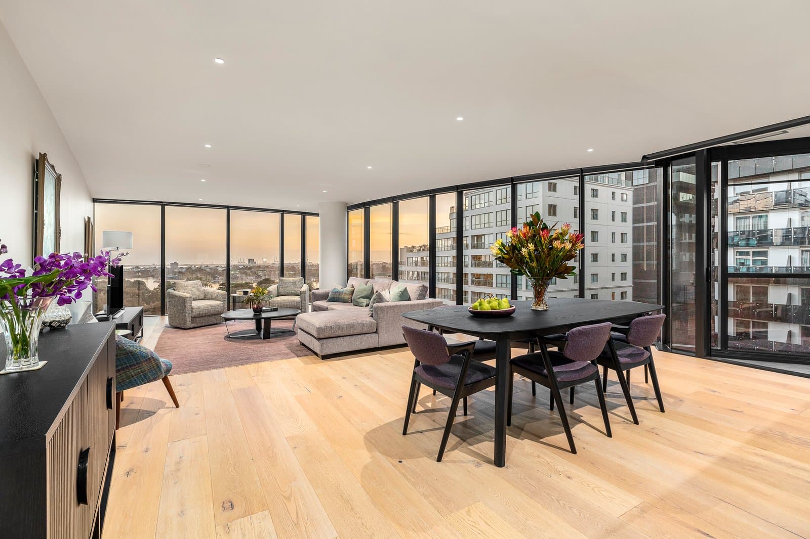 1003/454 St Kilda Road, Melbourne - Thumbnail 2