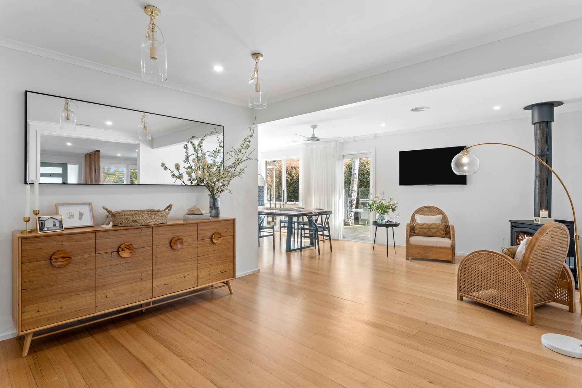 99 Eramosa Road West, Somerville - Thumbnail 2