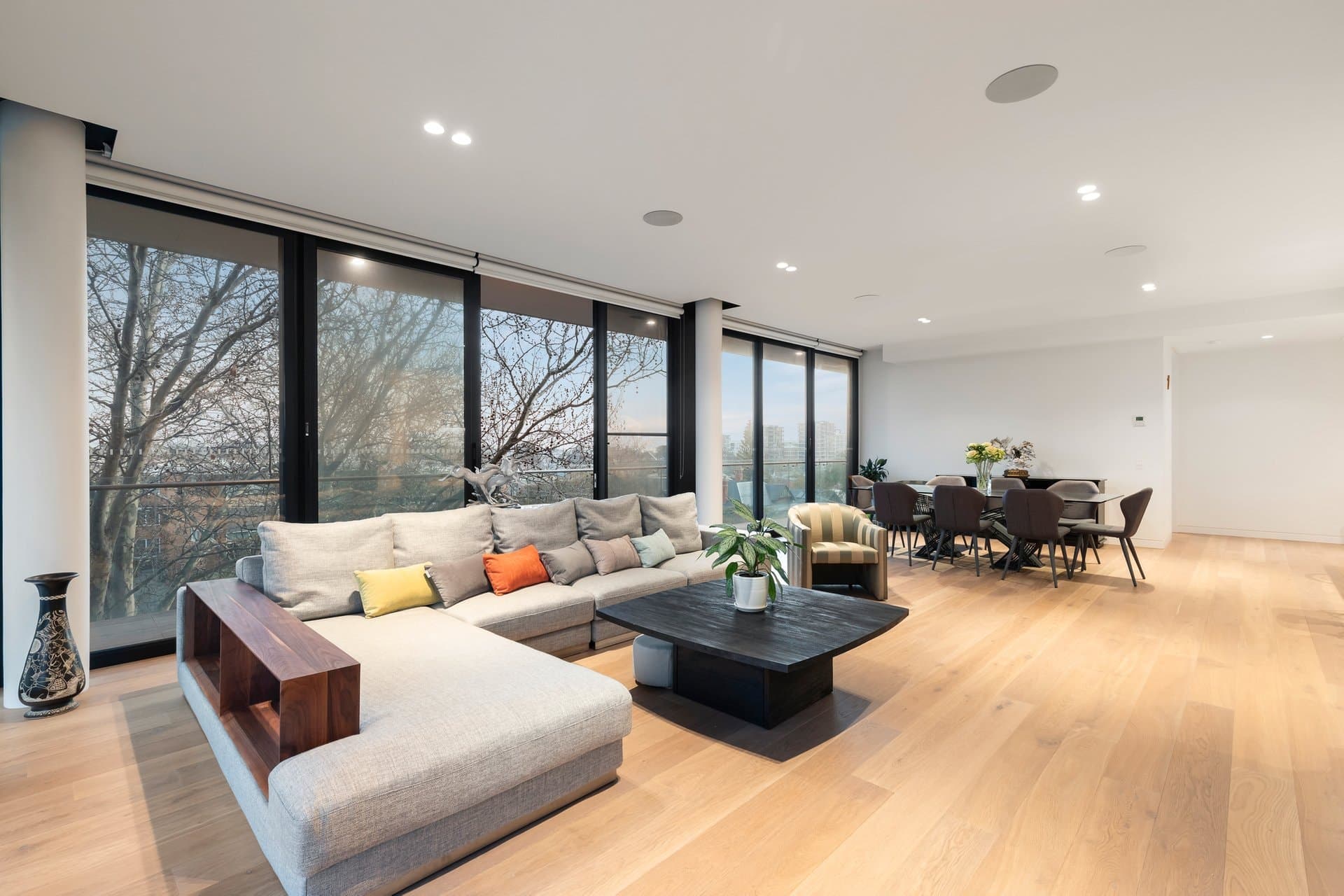 16/1 Irving Road, Toorak - Image 1