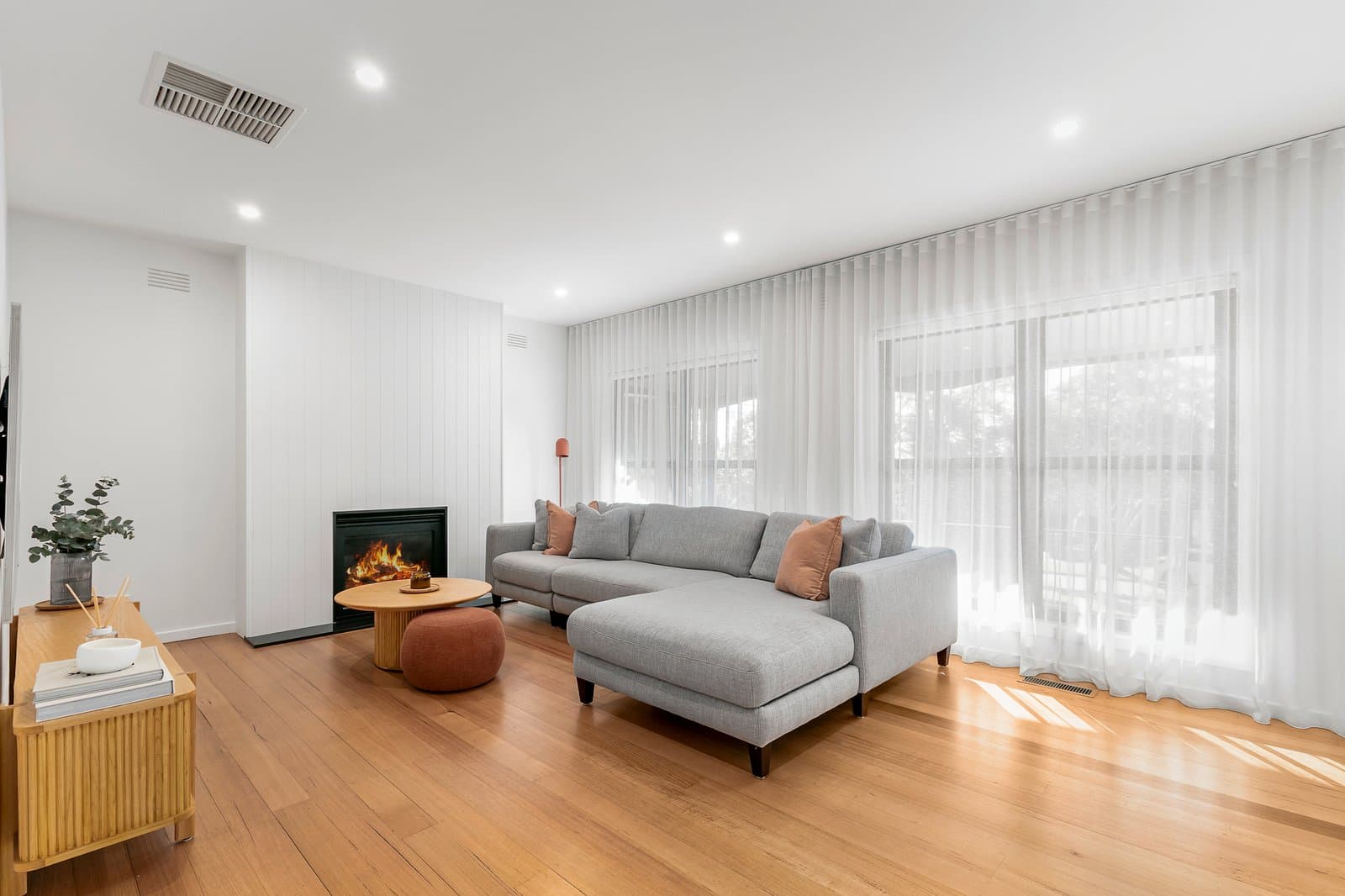 20 Viewpoint Road, Balwyn North - Thumbnail 3